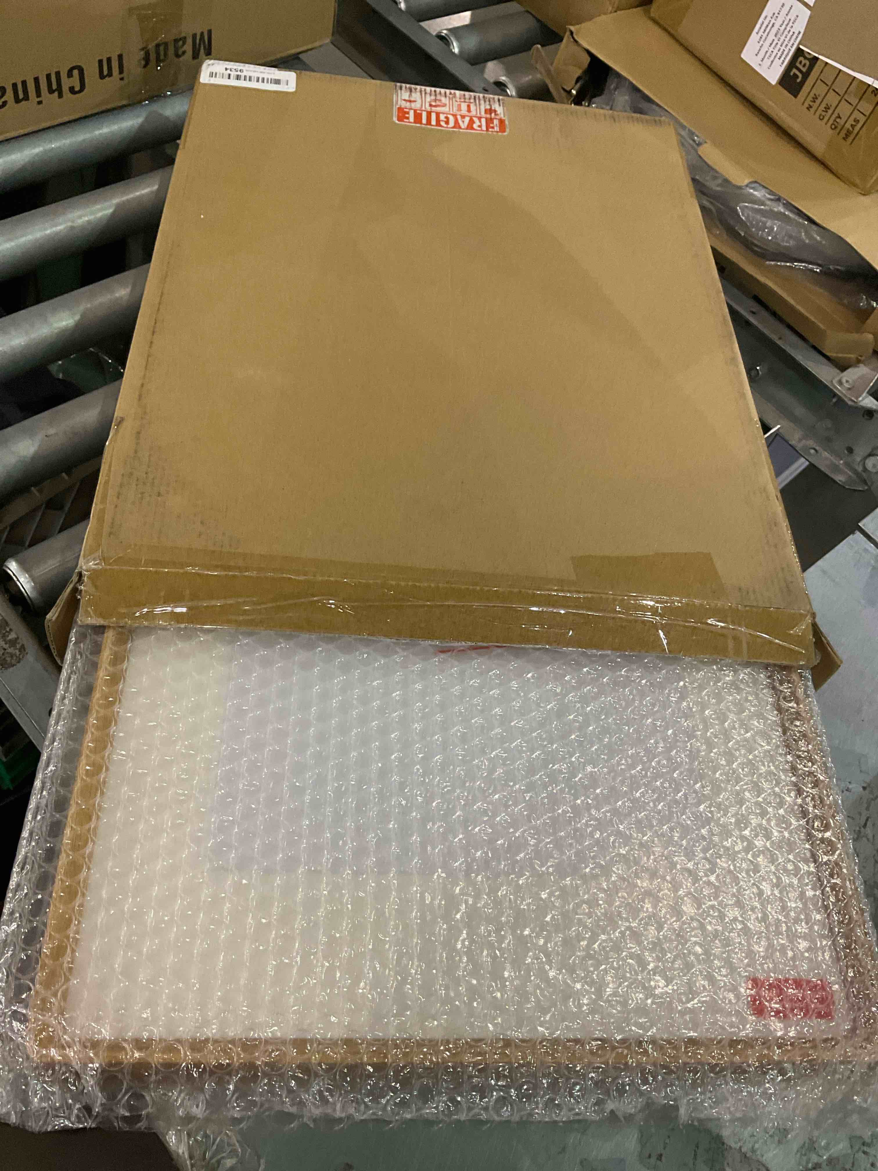 https://s3.amazonaws.com/lotting-images-prod/BargainHunt/EXS01159469_1707223217716.jpeg