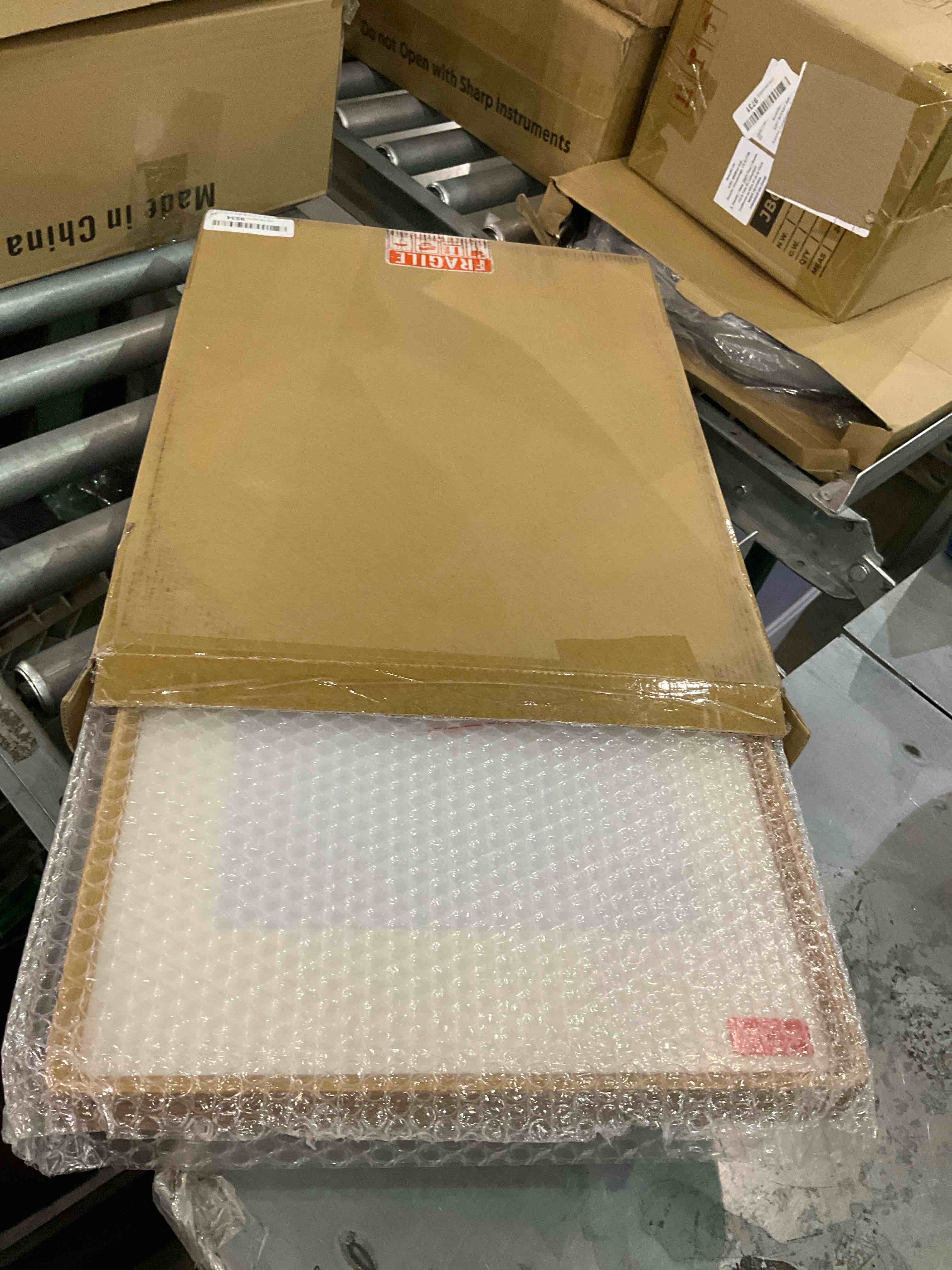 https://s3.amazonaws.com/lotting-images-prod/BargainHunt/EXS01159469_1707223219050.jpeg