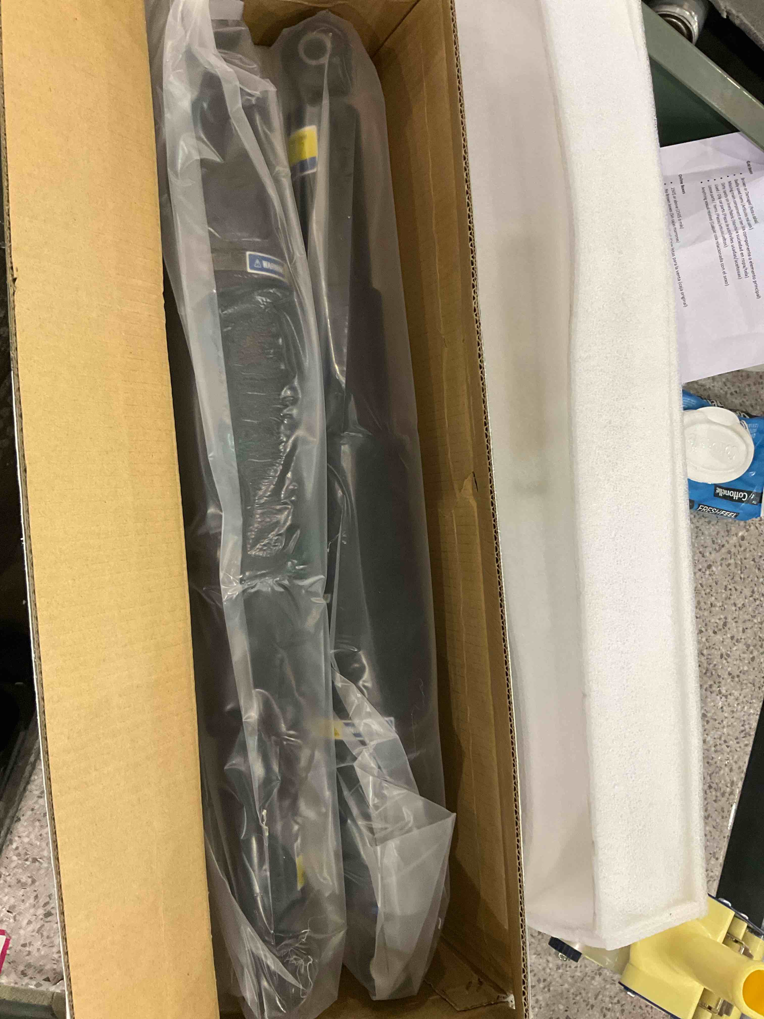 https://s3.amazonaws.com/lotting-images-prod/BargainHunt/EXS01162324_1707496760841.jpeg