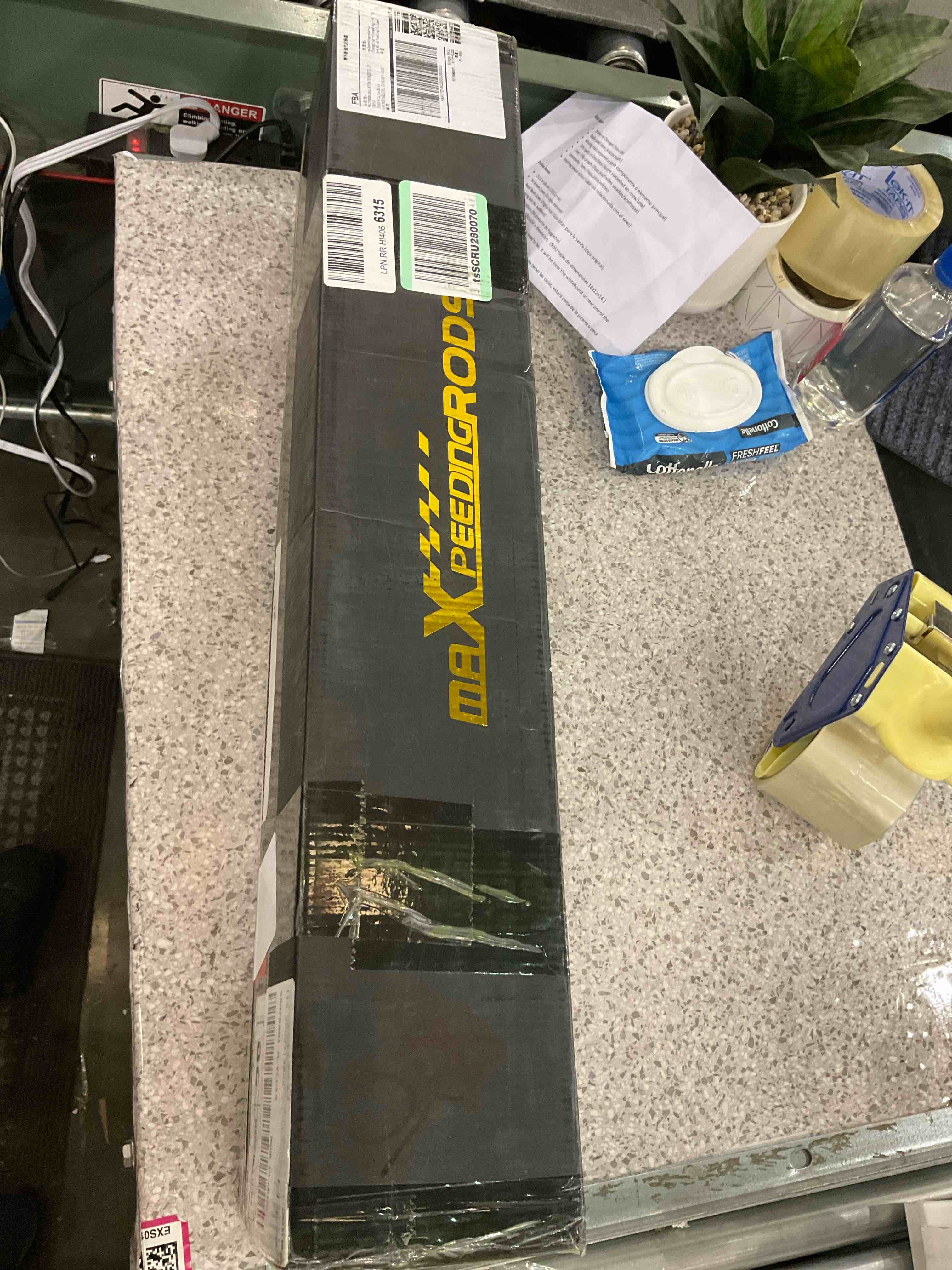 https://s3.amazonaws.com/lotting-images-prod/BargainHunt/EXS01162324_1707496800962.jpeg