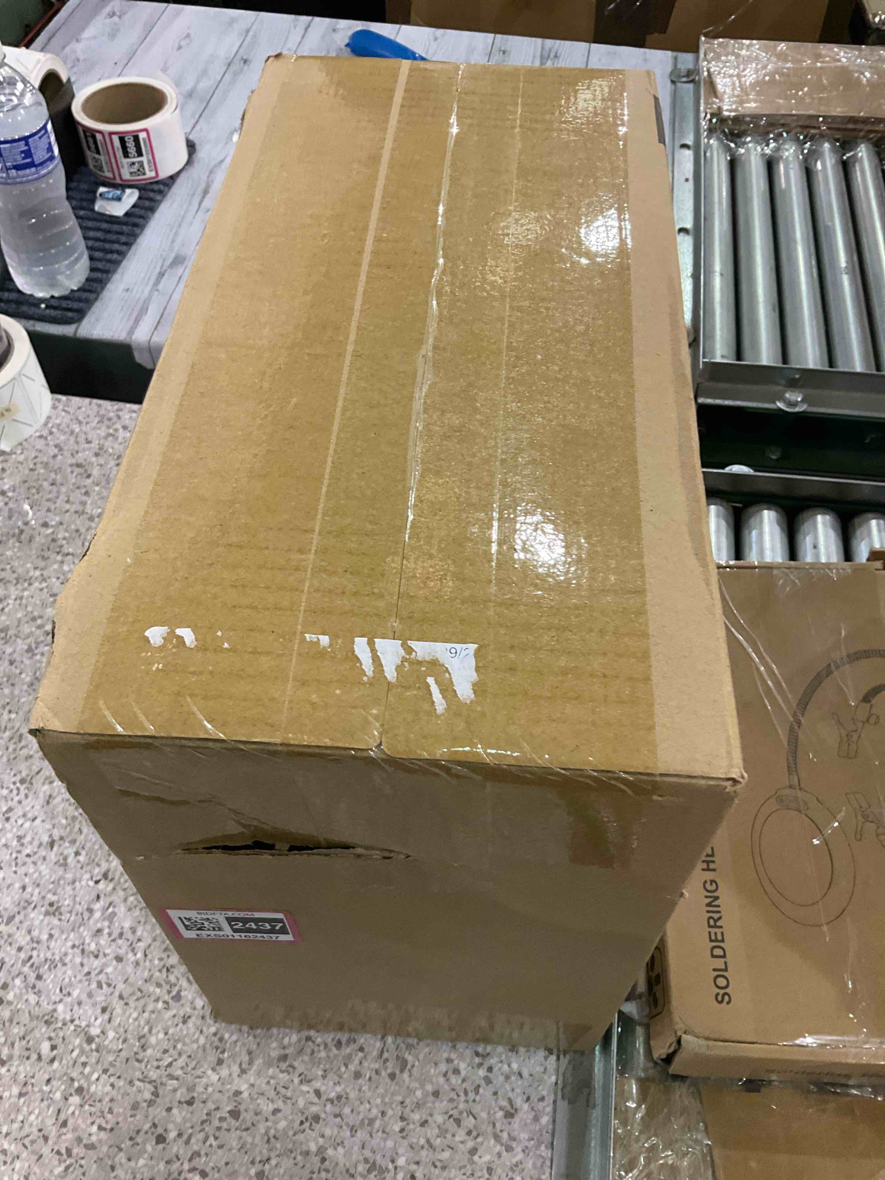 https://s3.amazonaws.com/lotting-images-prod/BargainHunt/EXS01162437_1707760512986.jpeg