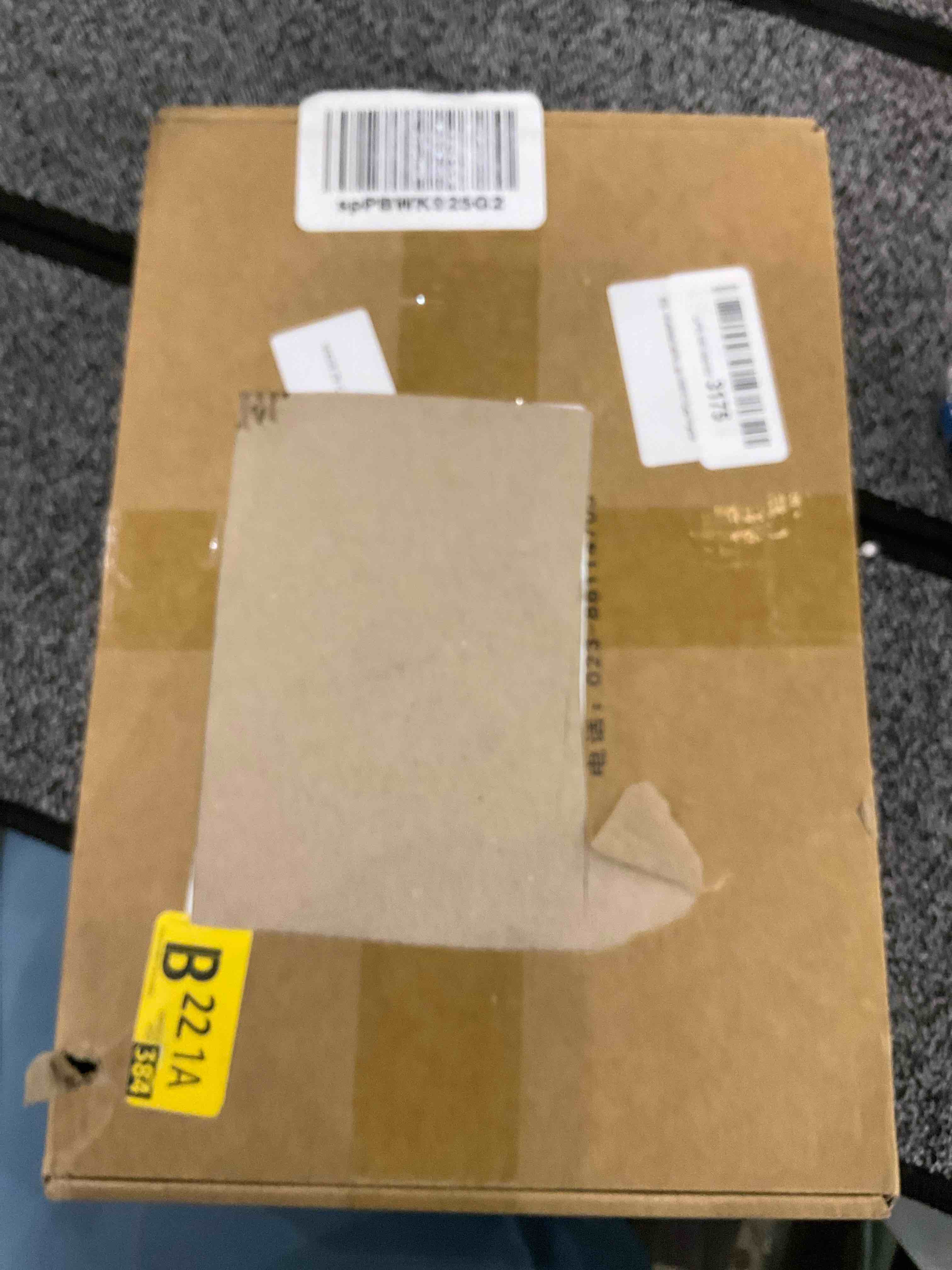 https://s3.amazonaws.com/lotting-images-prod/BargainHunt/EXS01162665_1706550155142.jpeg