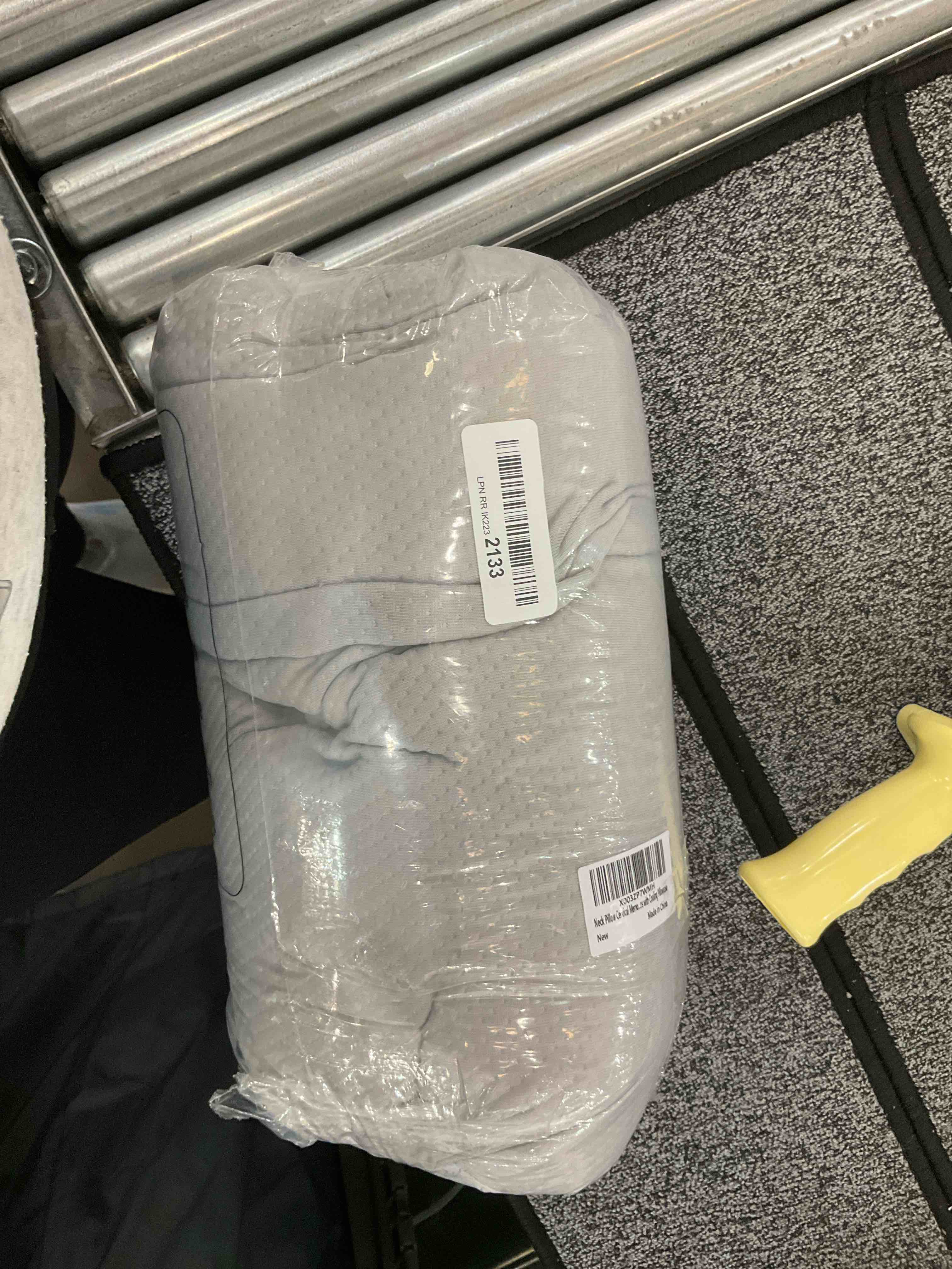 https://s3.amazonaws.com/lotting-images-prod/BargainHunt/EXS01162802_1706637868377.jpeg