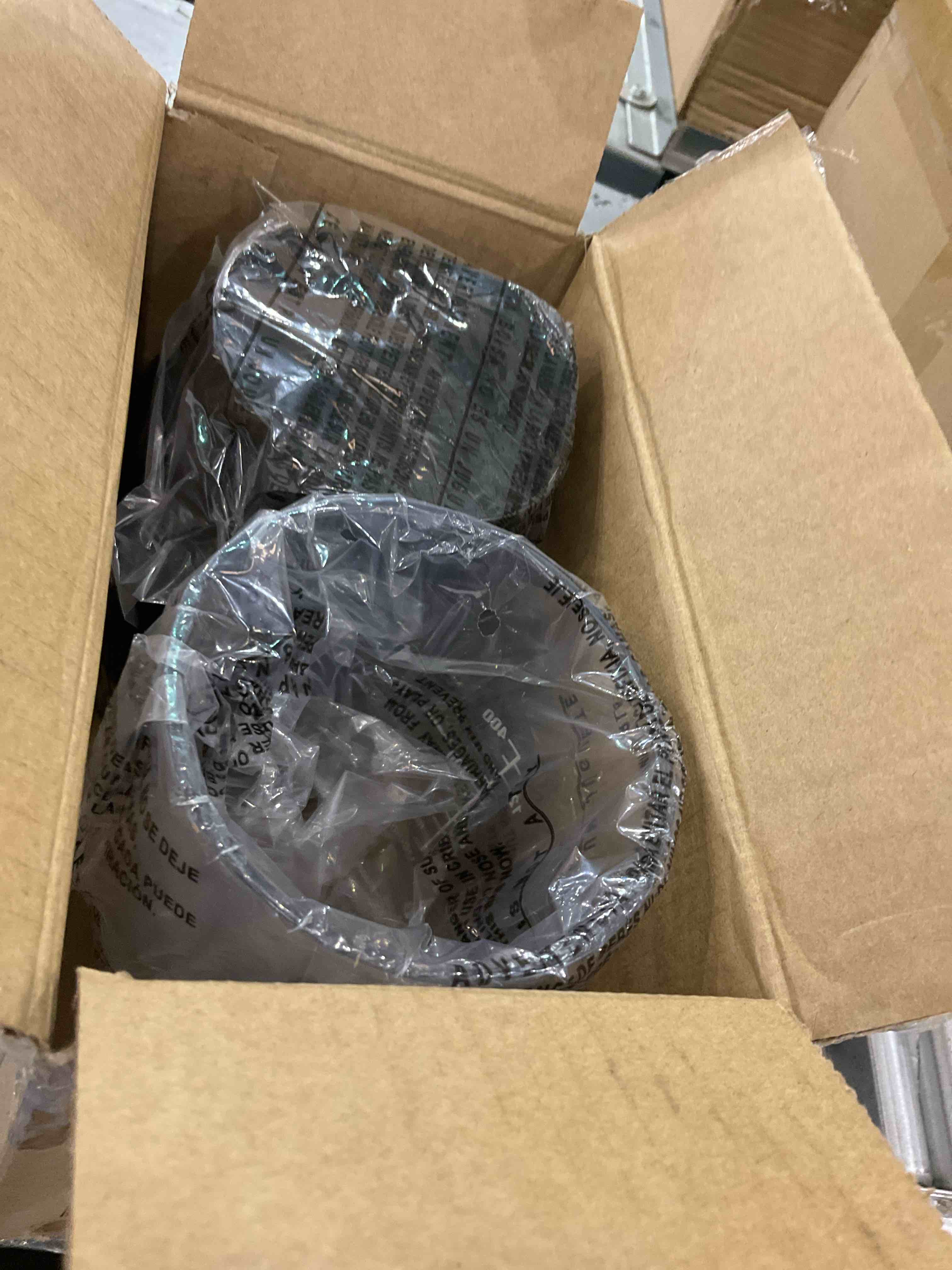 https://s3.amazonaws.com/lotting-images-prod/BargainHunt/EXS01166523_1706552709856.jpeg