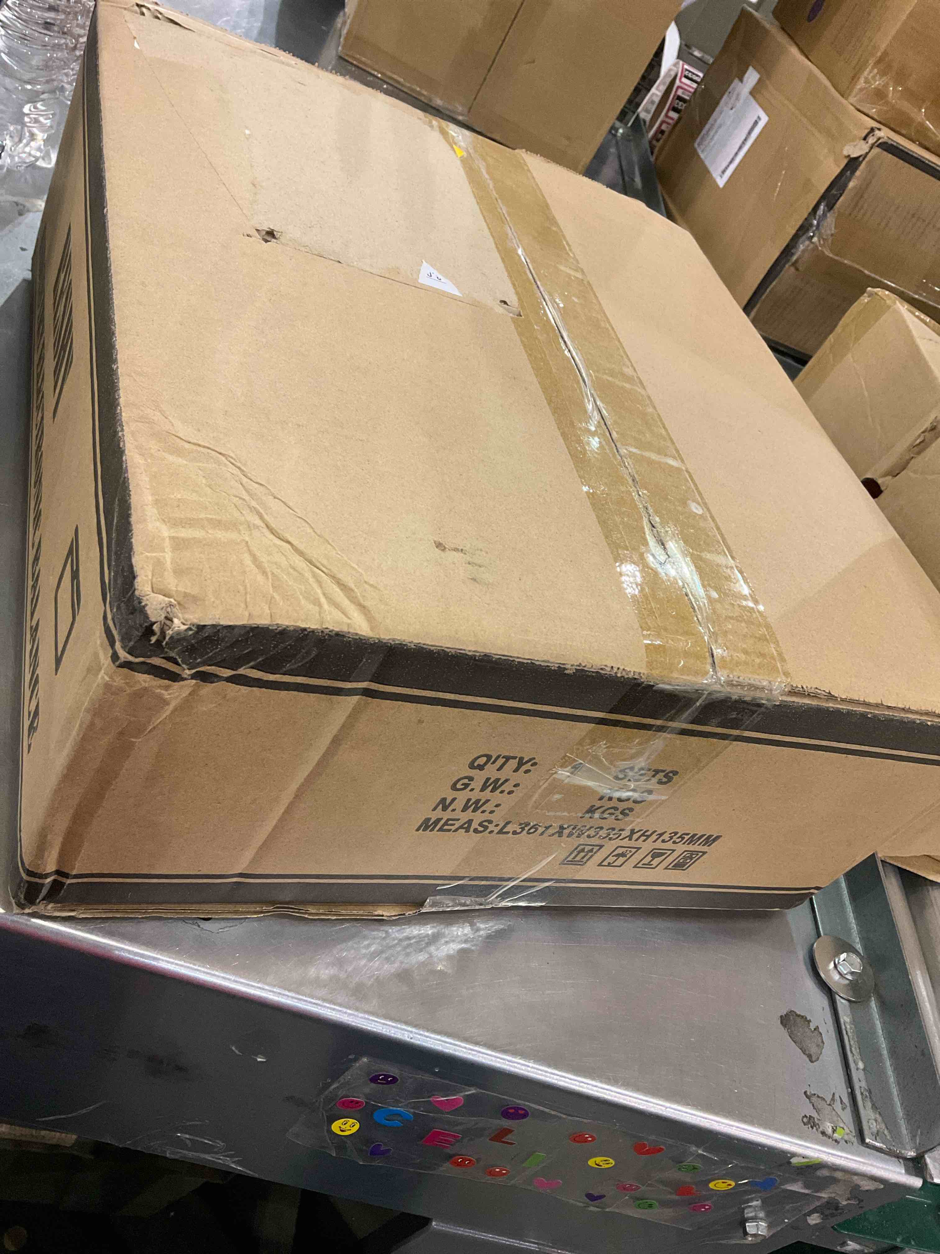 https://s3.amazonaws.com/lotting-images-prod/BargainHunt/EXS01166543_1706617025416.jpeg