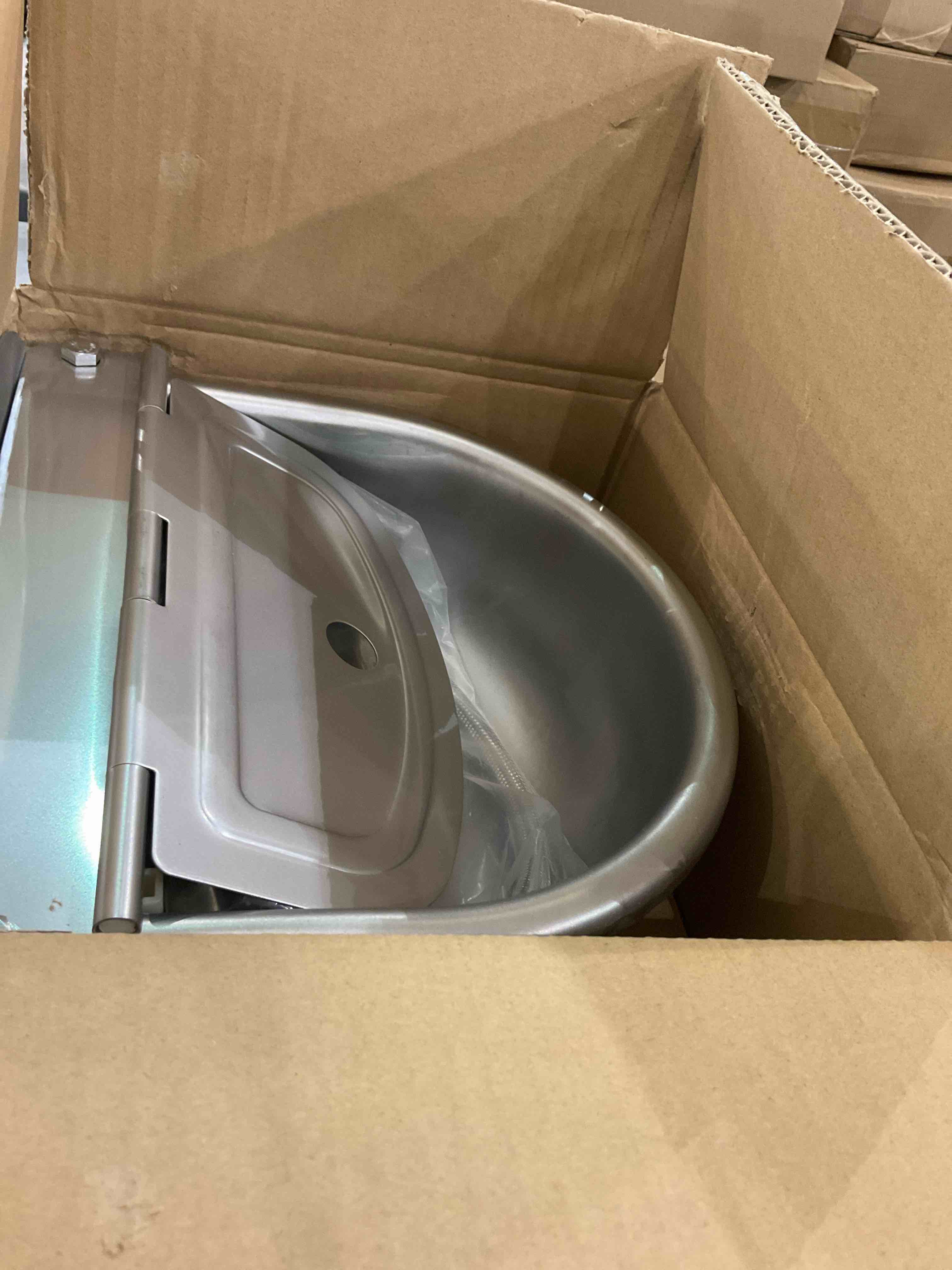 Automatic Animal Drinking Water Bowl with Float Valve, 304 Stainless Steel Automatic Water Bowl Kit Includes Water Bowl, Water Pipe, 2 Float Valves, Quick Connector Adapter and Countersunk Bolts.