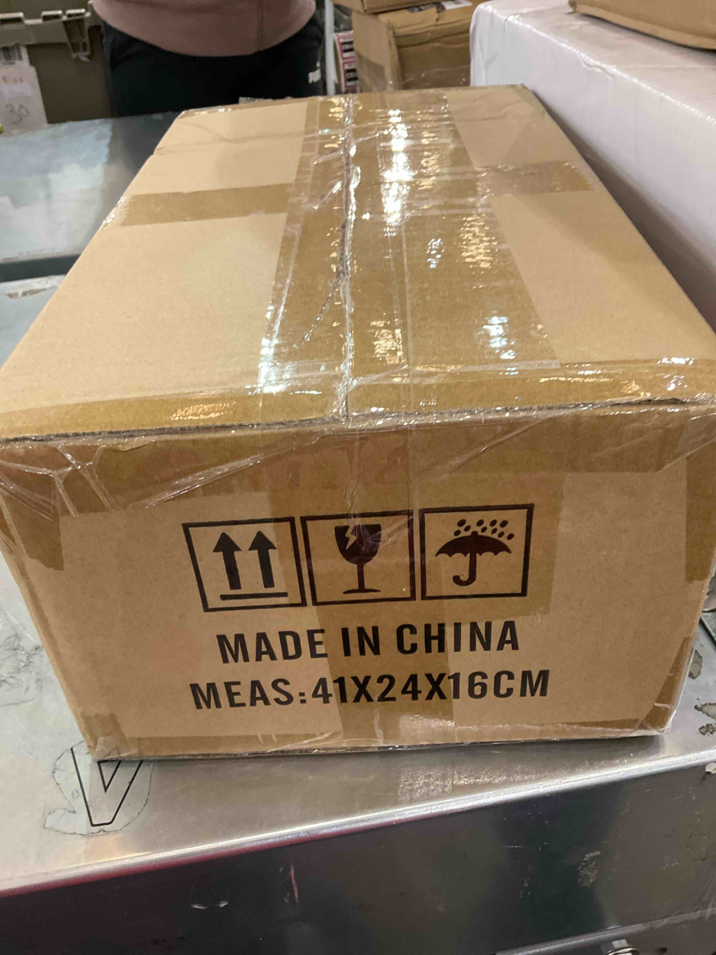 https://s3.amazonaws.com/lotting-images-prod/BargainHunt/EXS01166680_1706640392963.jpeg