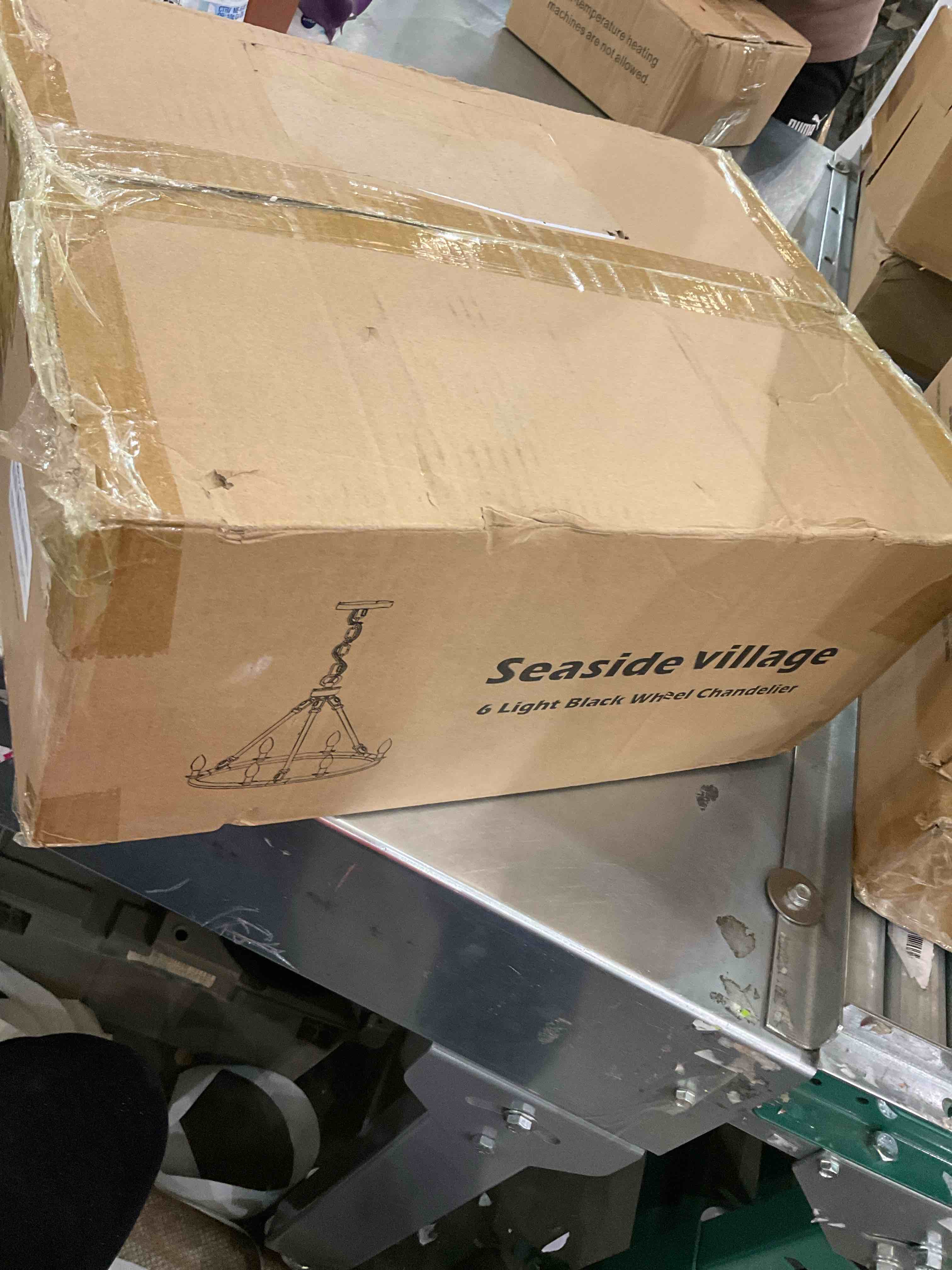 https://s3.amazonaws.com/lotting-images-prod/BargainHunt/EXS01166683_1706640688062.jpeg