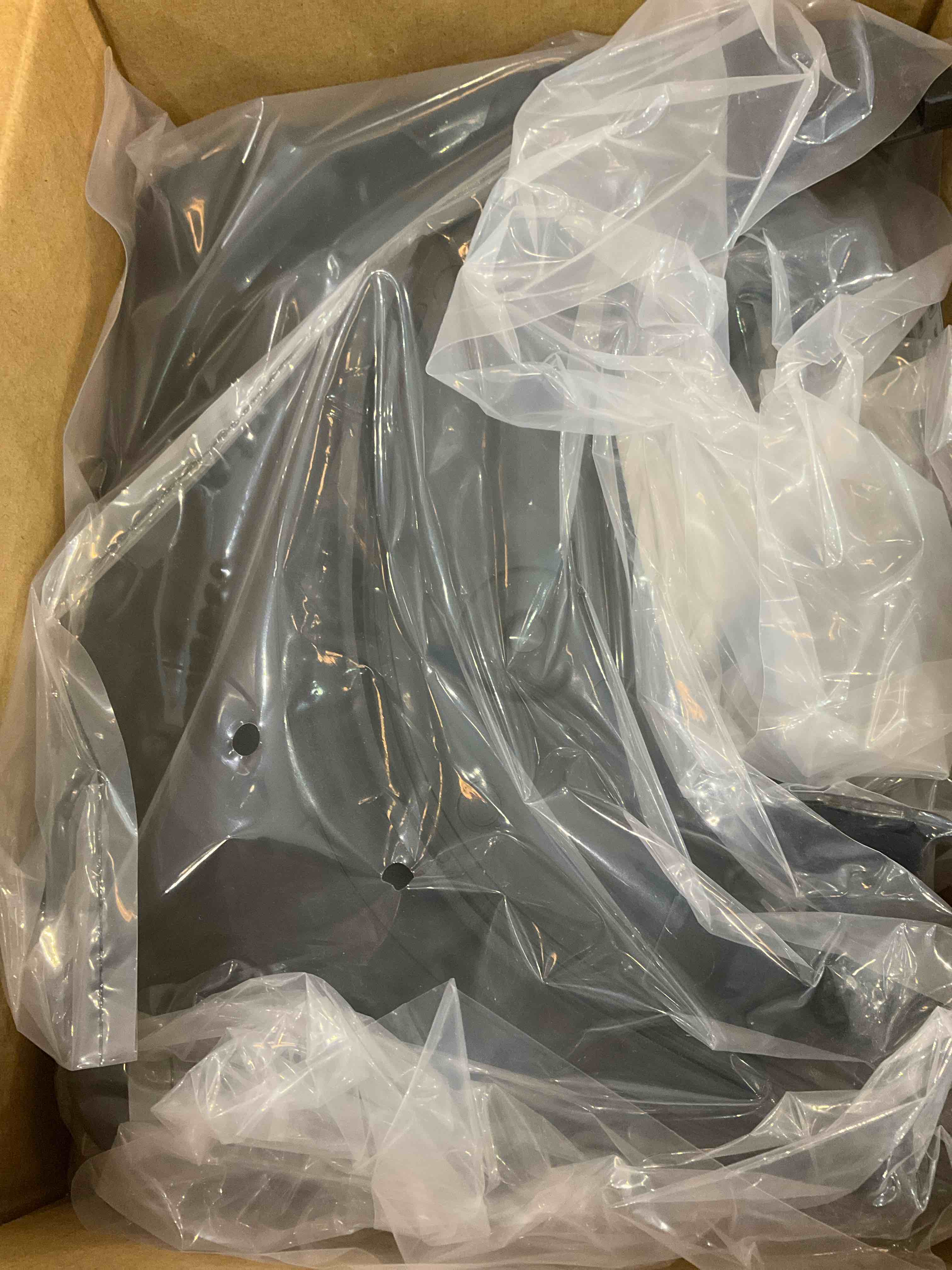 https://s3.amazonaws.com/lotting-images-prod/BargainHunt/EXS01168564_1707242052858.jpeg