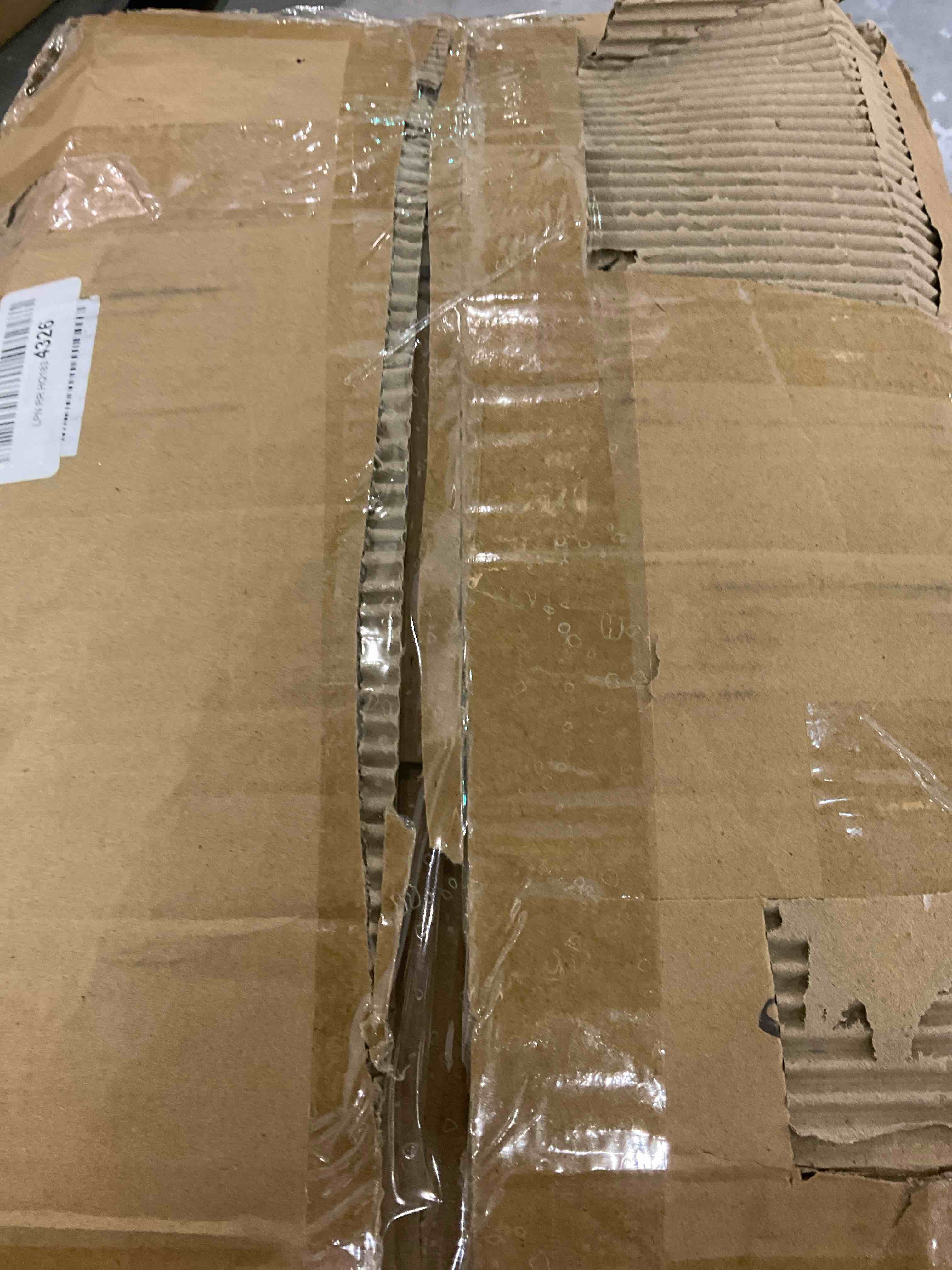 https://s3.amazonaws.com/lotting-images-prod/BargainHunt/EXS01168684_1707313531173.jpeg