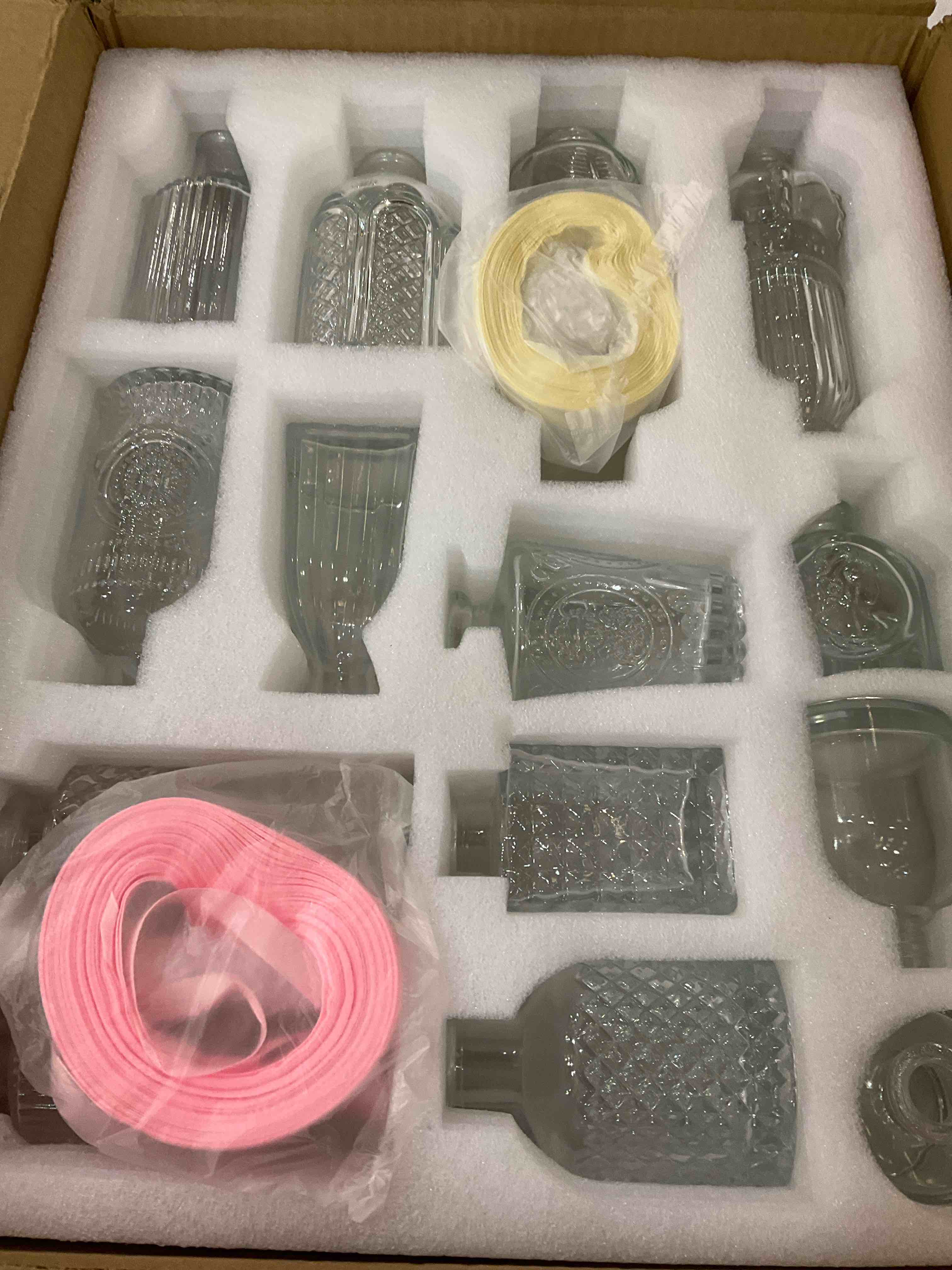 https://s3.amazonaws.com/lotting-images-prod/BargainHunt/EXS01168722_1707319028935.jpeg