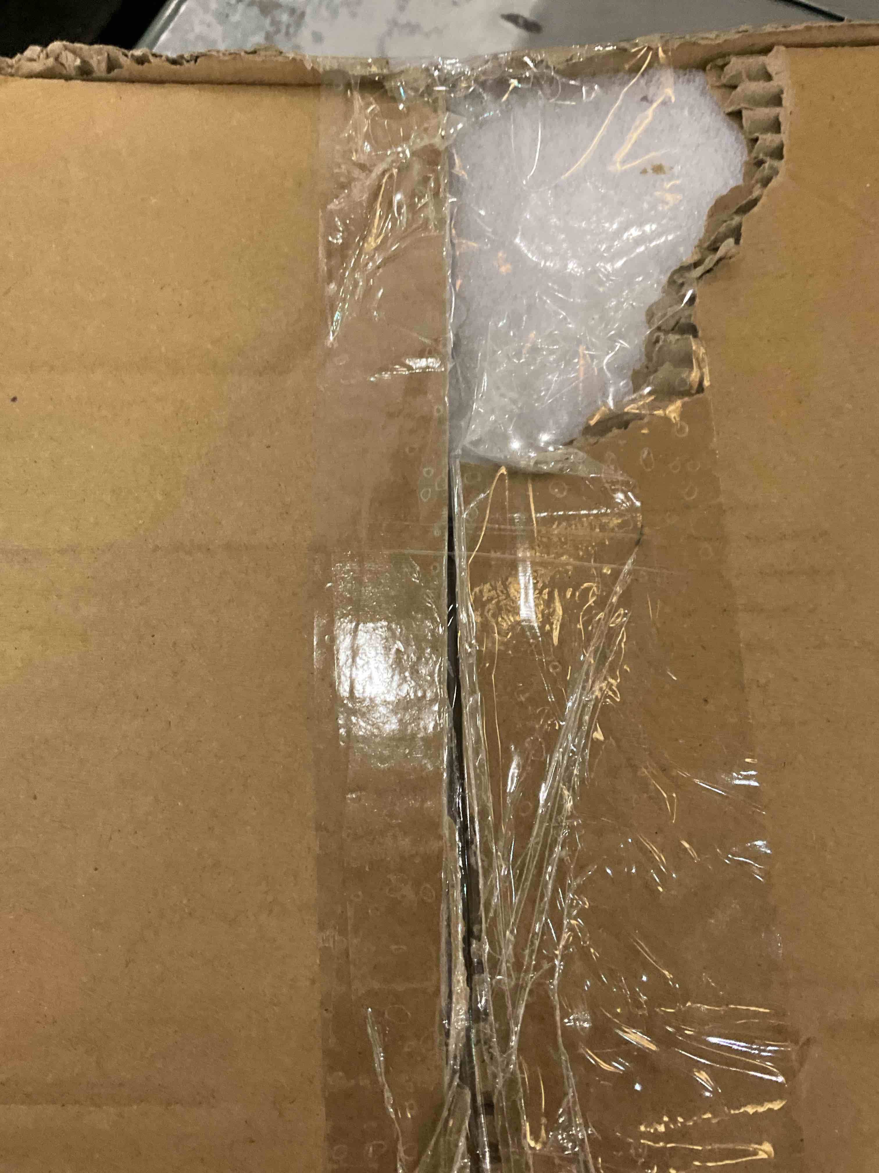 https://s3.amazonaws.com/lotting-images-prod/BargainHunt/EXS01168797_1707335380487.jpeg