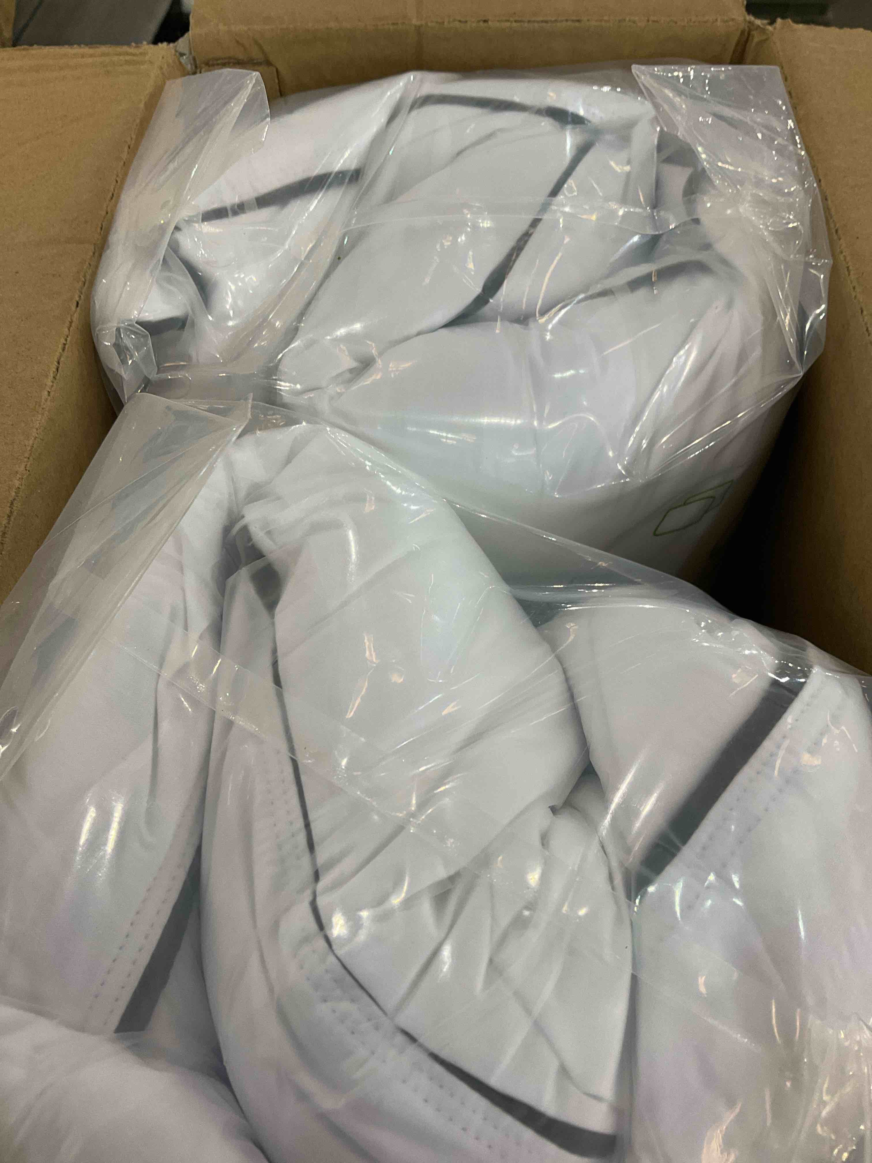 https://s3.amazonaws.com/lotting-images-prod/BargainHunt/EXS01168919_1707408823333.jpeg