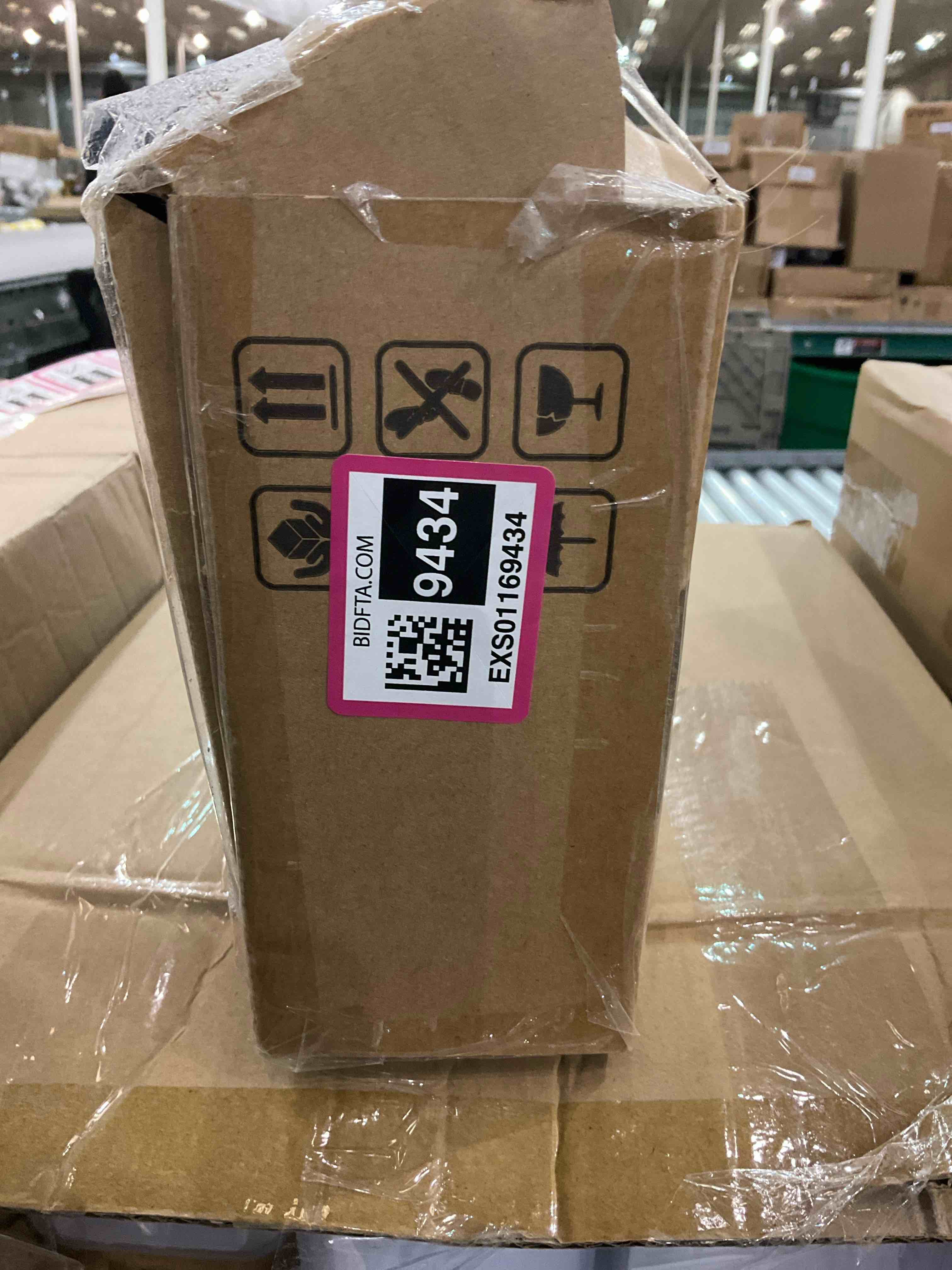 https://s3.amazonaws.com/lotting-images-prod/BargainHunt/EXS01169434_1706551736676.jpeg