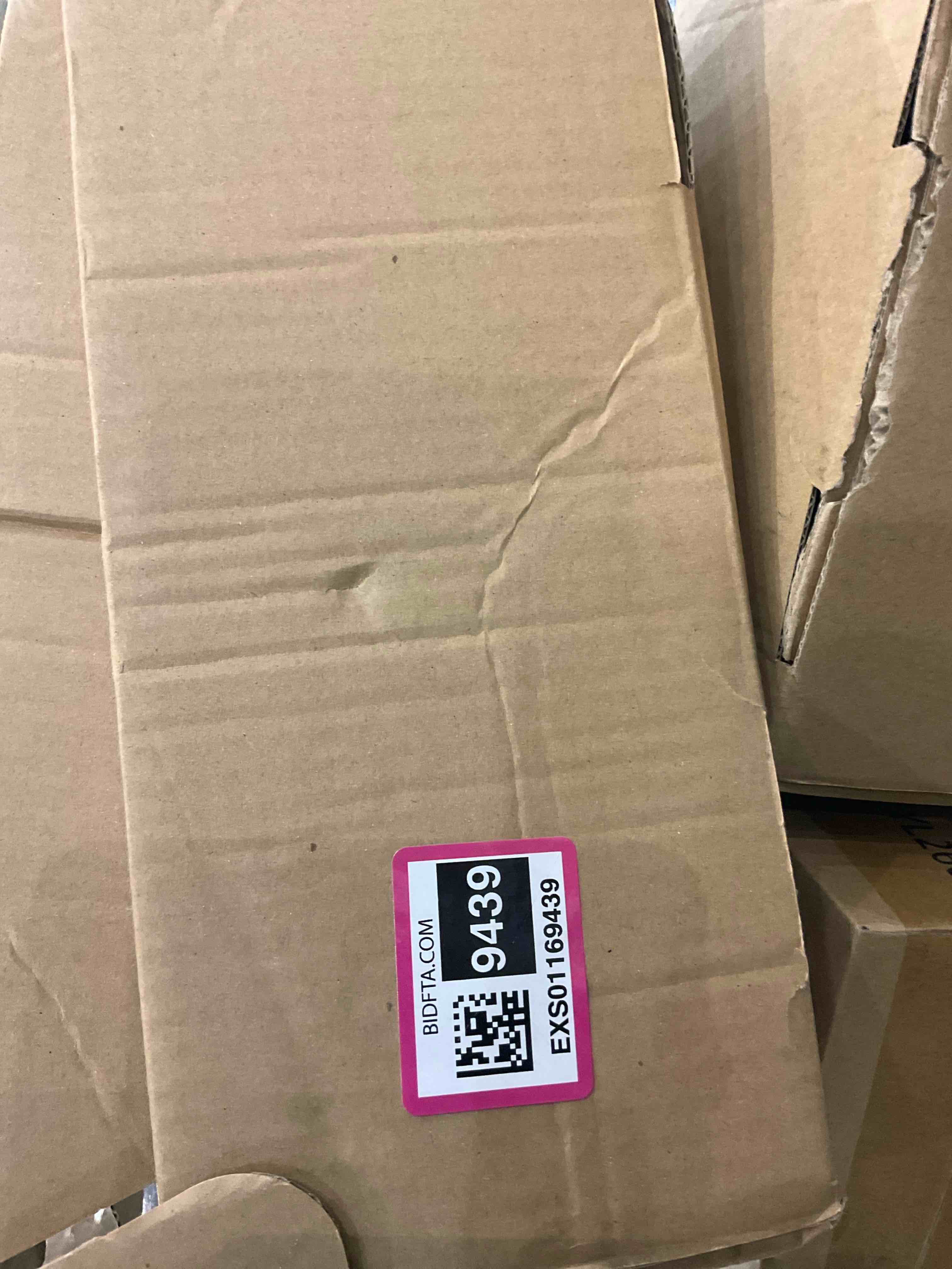 https://s3.amazonaws.com/lotting-images-prod/BargainHunt/EXS01169439_1706552258454.jpeg