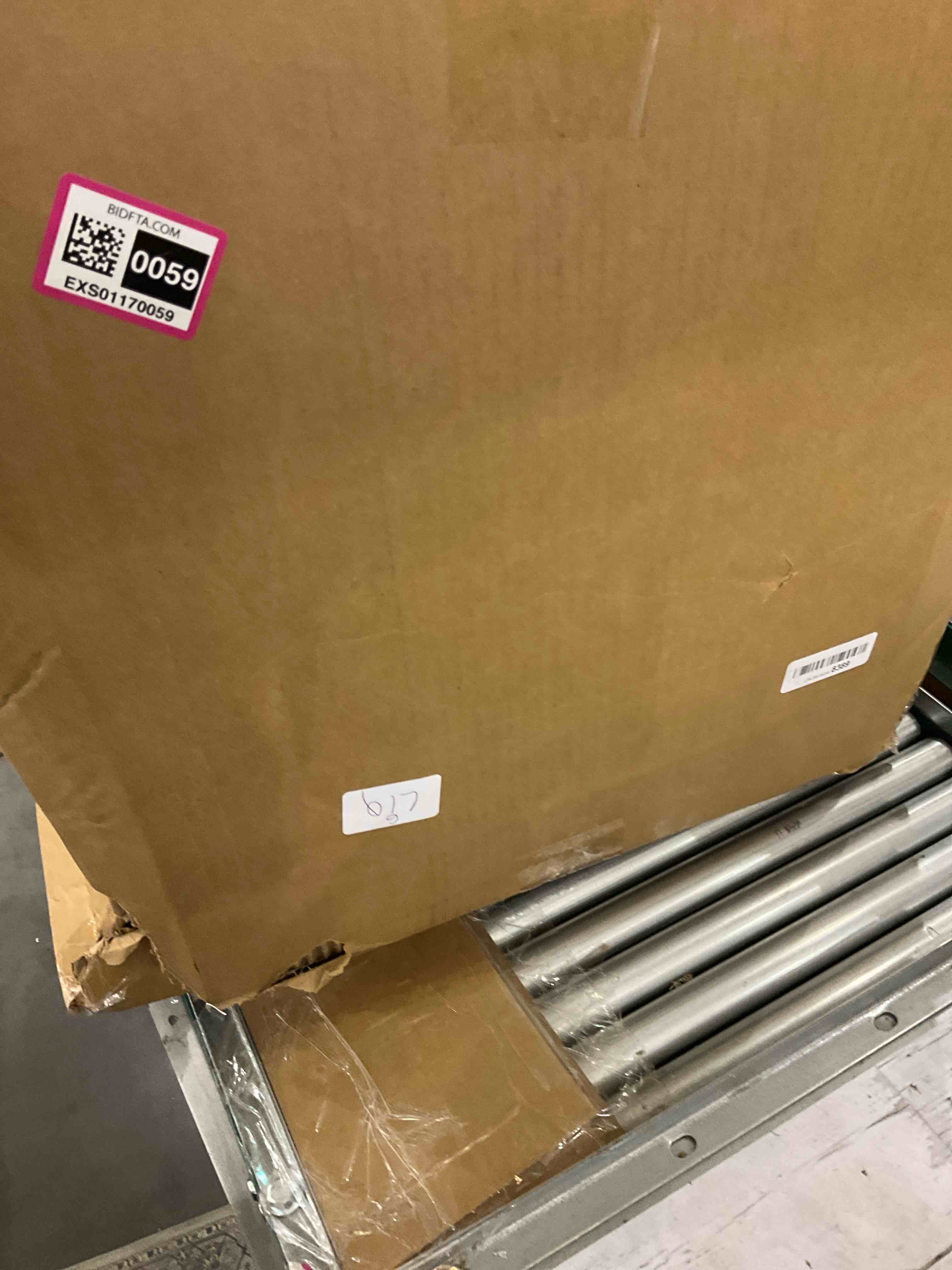 https://s3.amazonaws.com/lotting-images-prod/BargainHunt/EXS01170059_1708616607601.jpeg