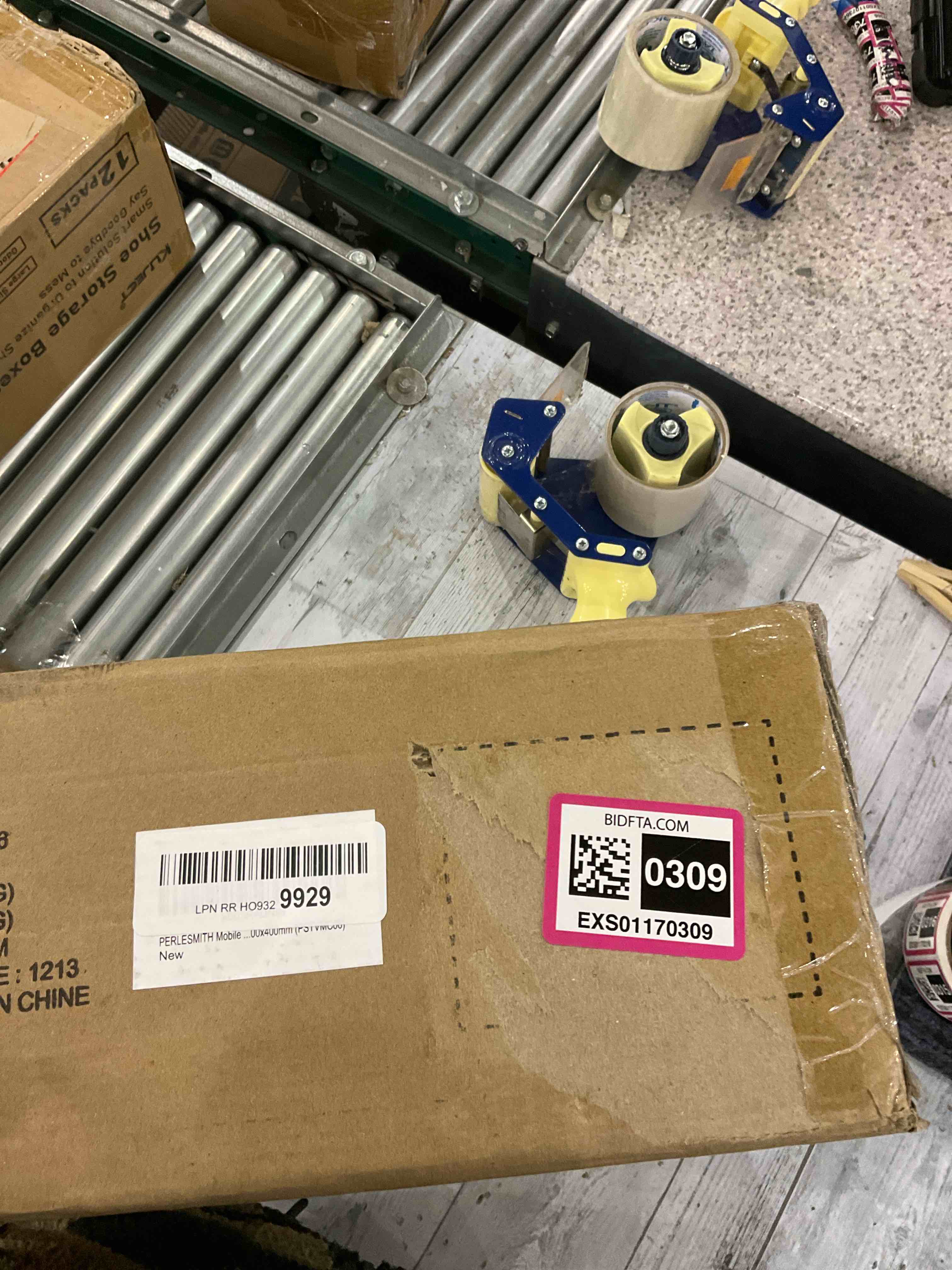 https://s3.amazonaws.com/lotting-images-prod/BargainHunt/EXS01170309_1708951639622.jpeg