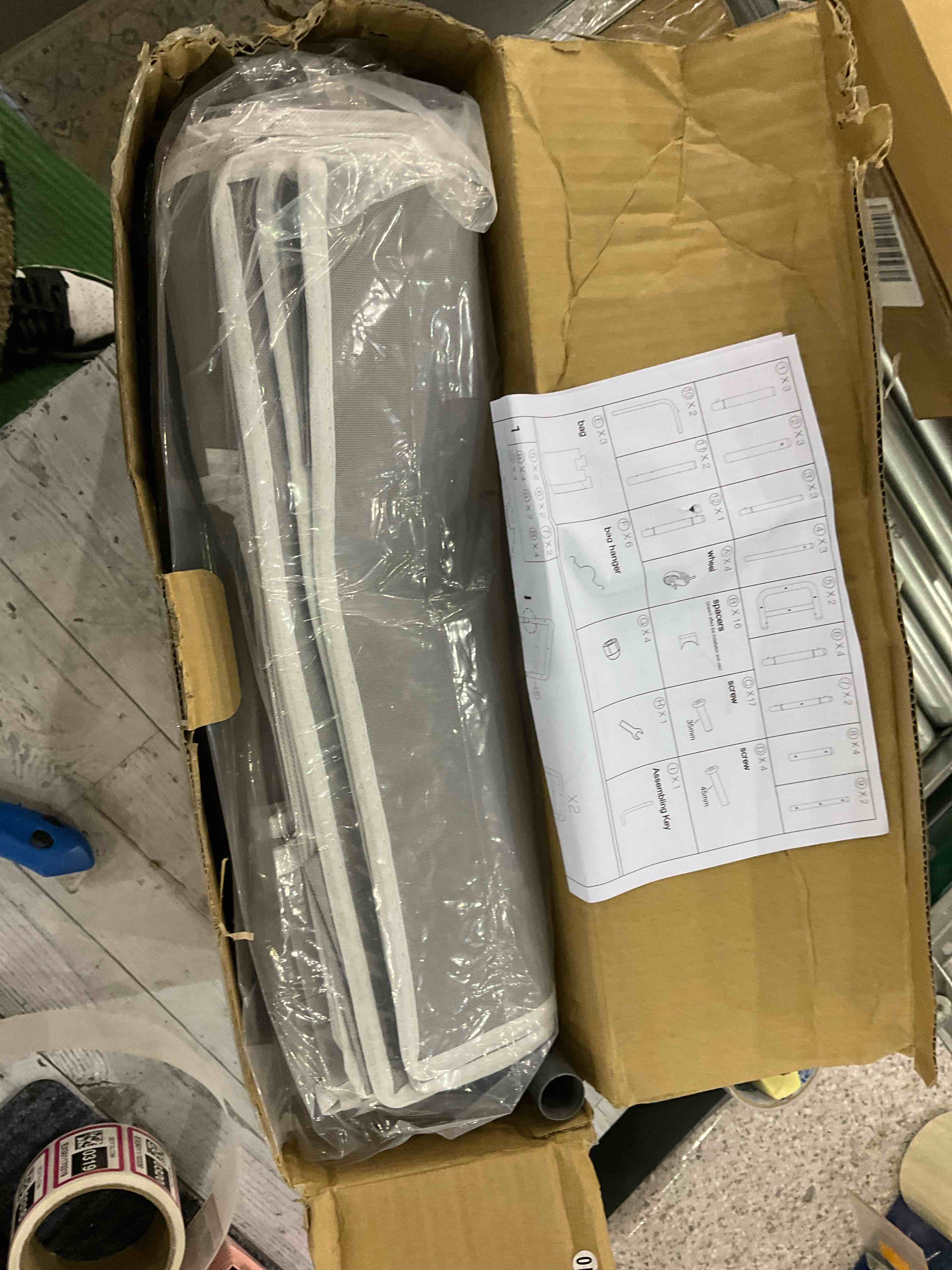 https://s3.amazonaws.com/lotting-images-prod/BargainHunt/EXS01170313_1708952265429.jpeg