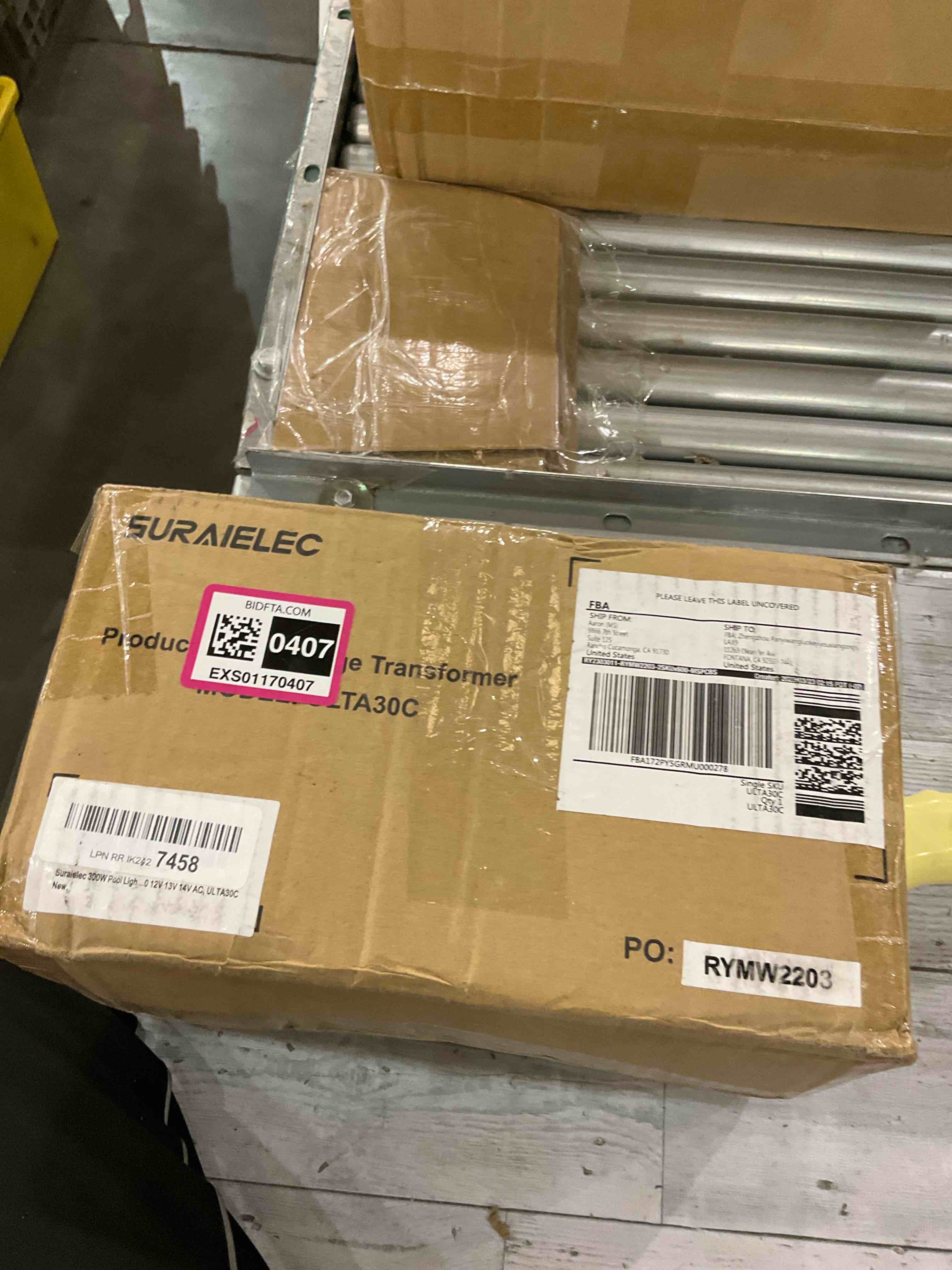 https://s3.amazonaws.com/lotting-images-prod/BargainHunt/EXS01170407_1709056224223.jpeg