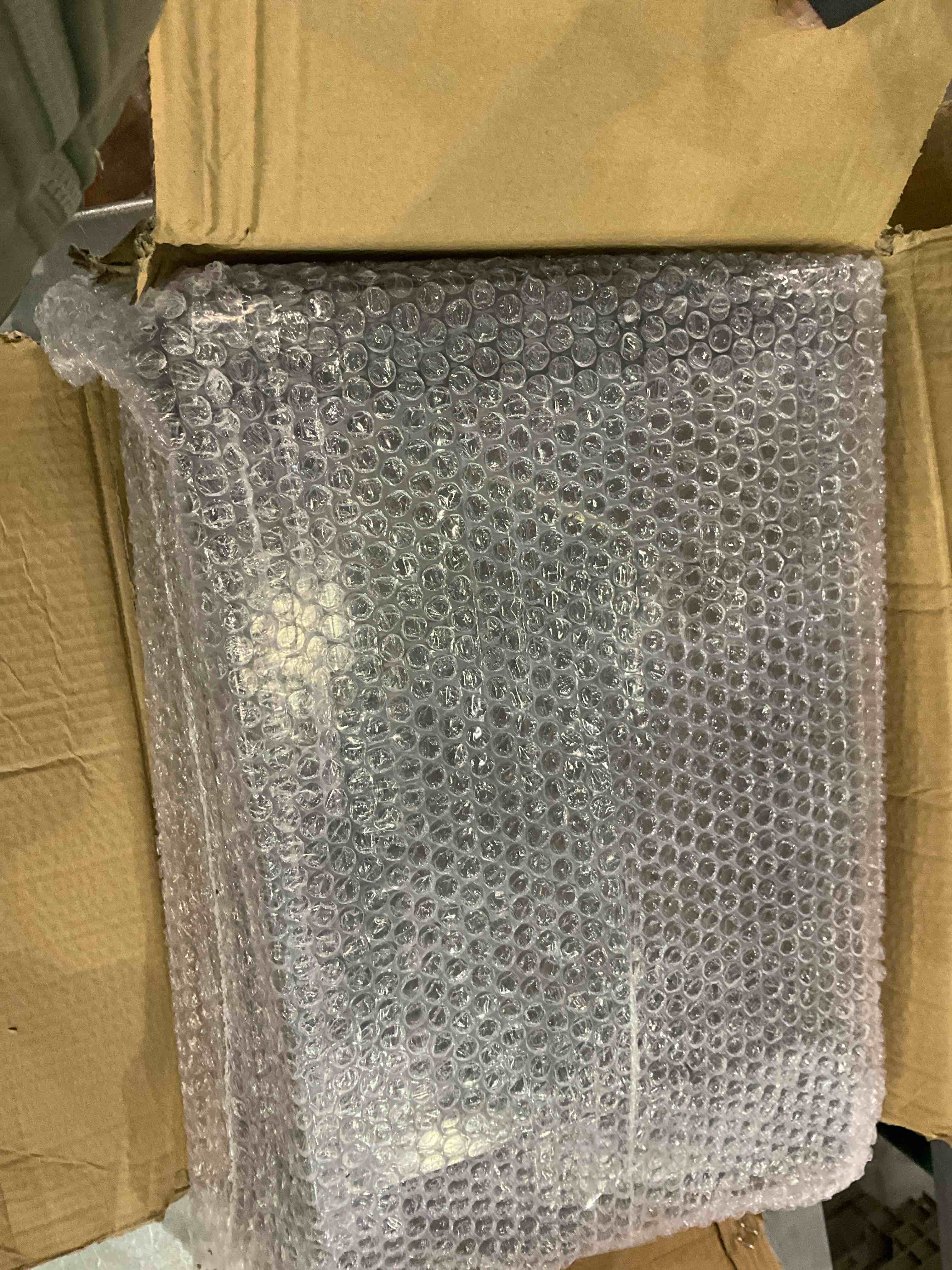 https://s3.amazonaws.com/lotting-images-prod/BargainHunt/EXS01170745_1710159535884.jpeg