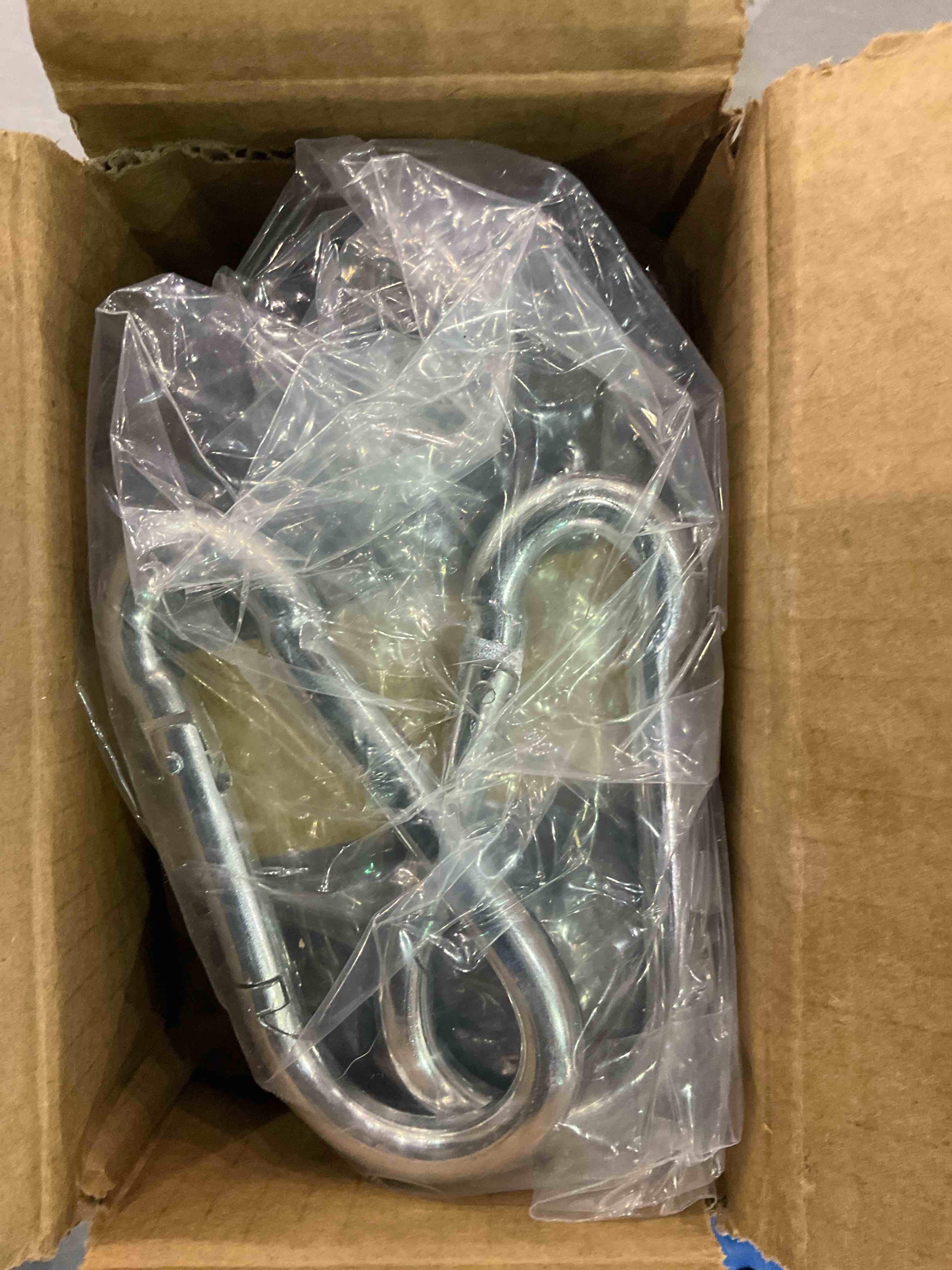https://s3.amazonaws.com/lotting-images-prod/BargainHunt/EXS01170746_1710159666414.jpeg