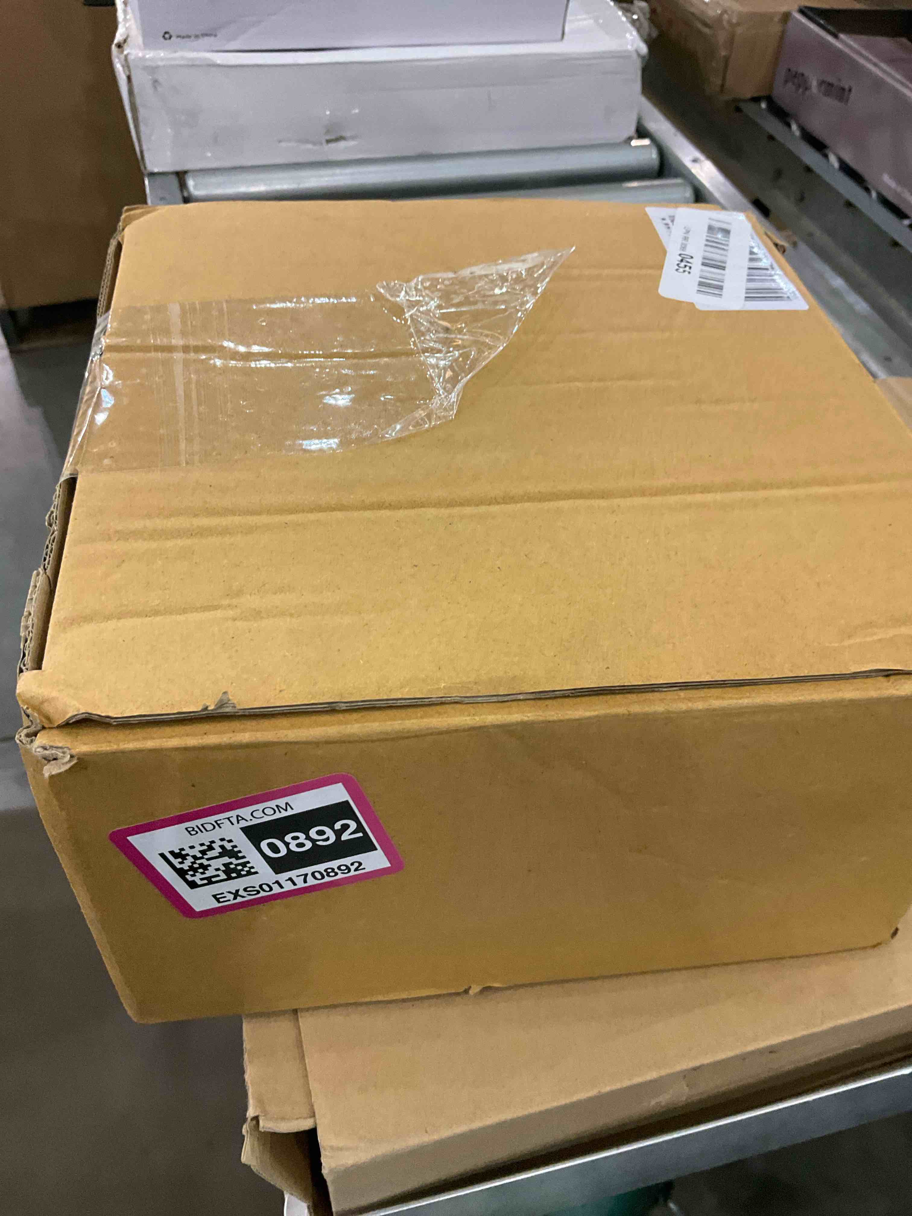 https://s3.amazonaws.com/lotting-images-prod/BargainHunt/EXS01170892_1710252767777.jpeg