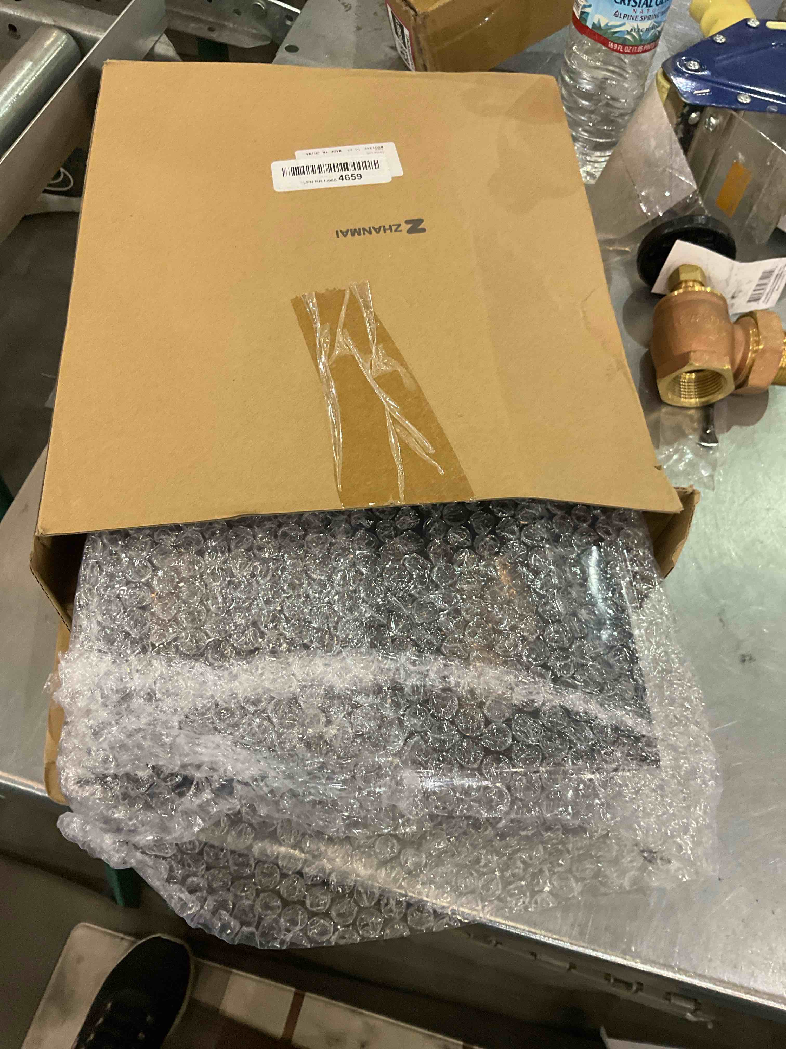 https://s3.amazonaws.com/lotting-images-prod/BargainHunt/EXS01170893_1710252856653.jpeg