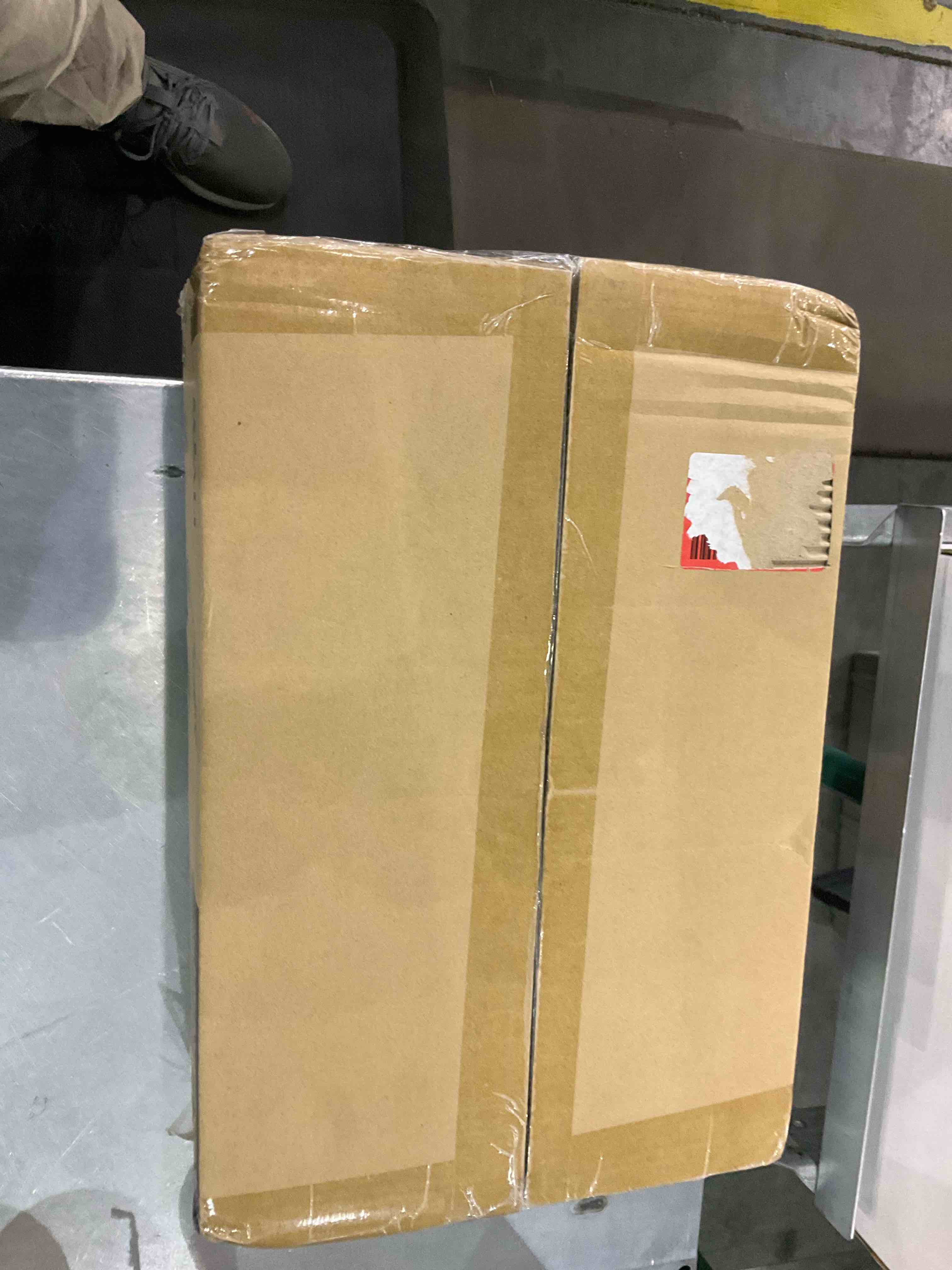https://s3.amazonaws.com/lotting-images-prod/BargainHunt/EXS01170932_1710328184709.jpeg