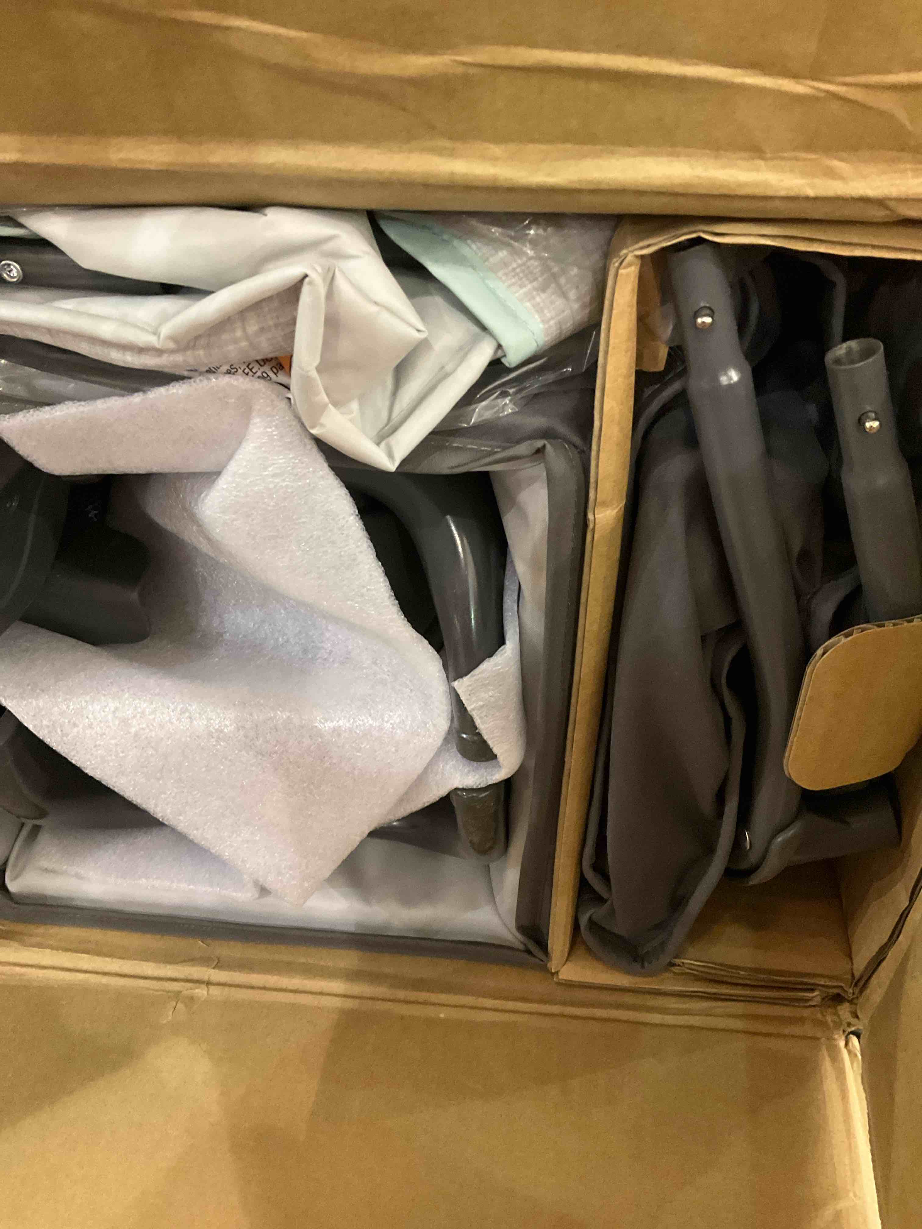 https://s3.amazonaws.com/lotting-images-prod/BargainHunt/EXS01171036_1708702264693.jpeg