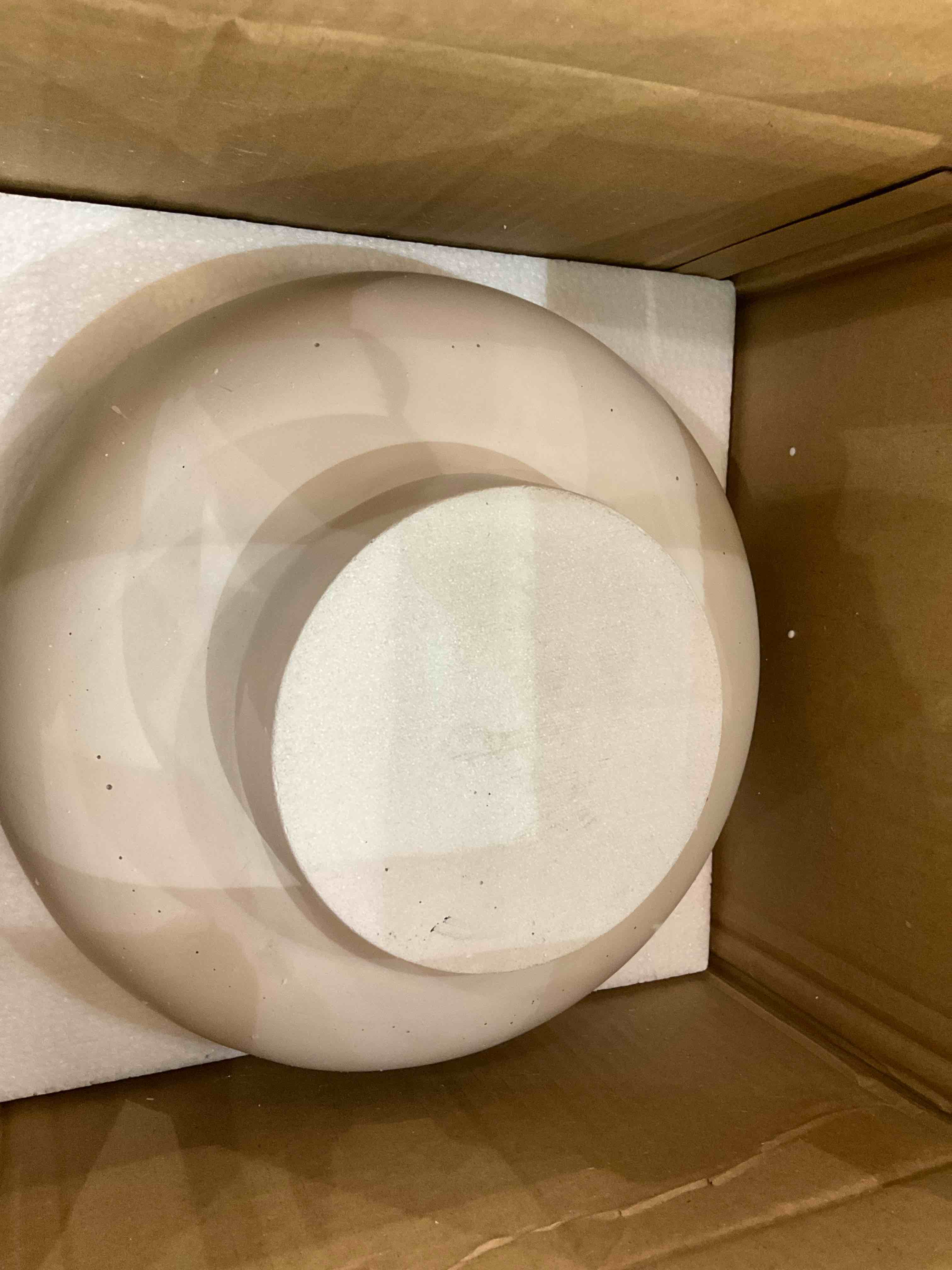 https://s3.amazonaws.com/lotting-images-prod/BargainHunt/EXS01171045_1708703976367.jpeg