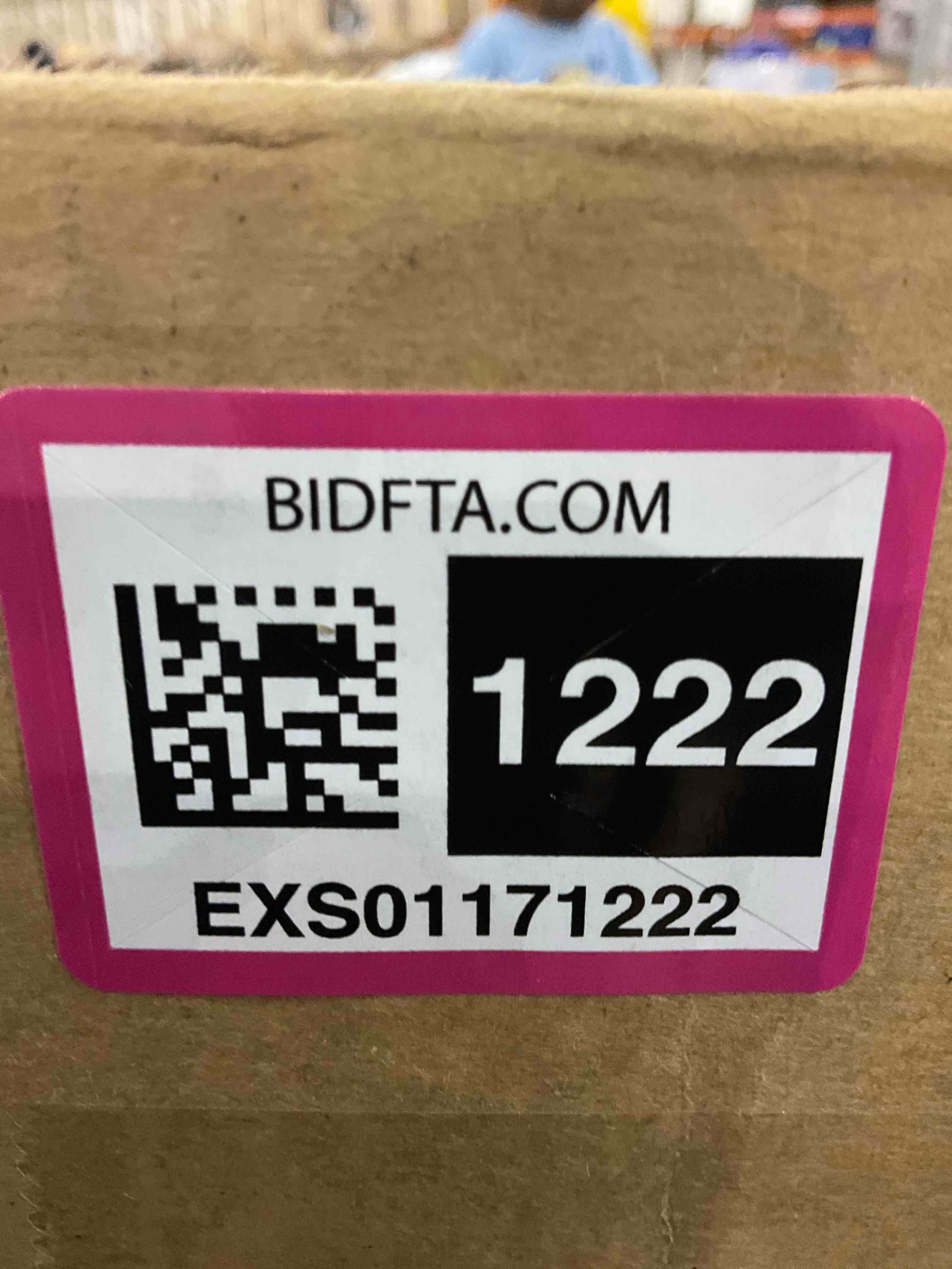 https://s3.amazonaws.com/lotting-images-prod/BargainHunt/EXS01171222_1709124610766.jpeg