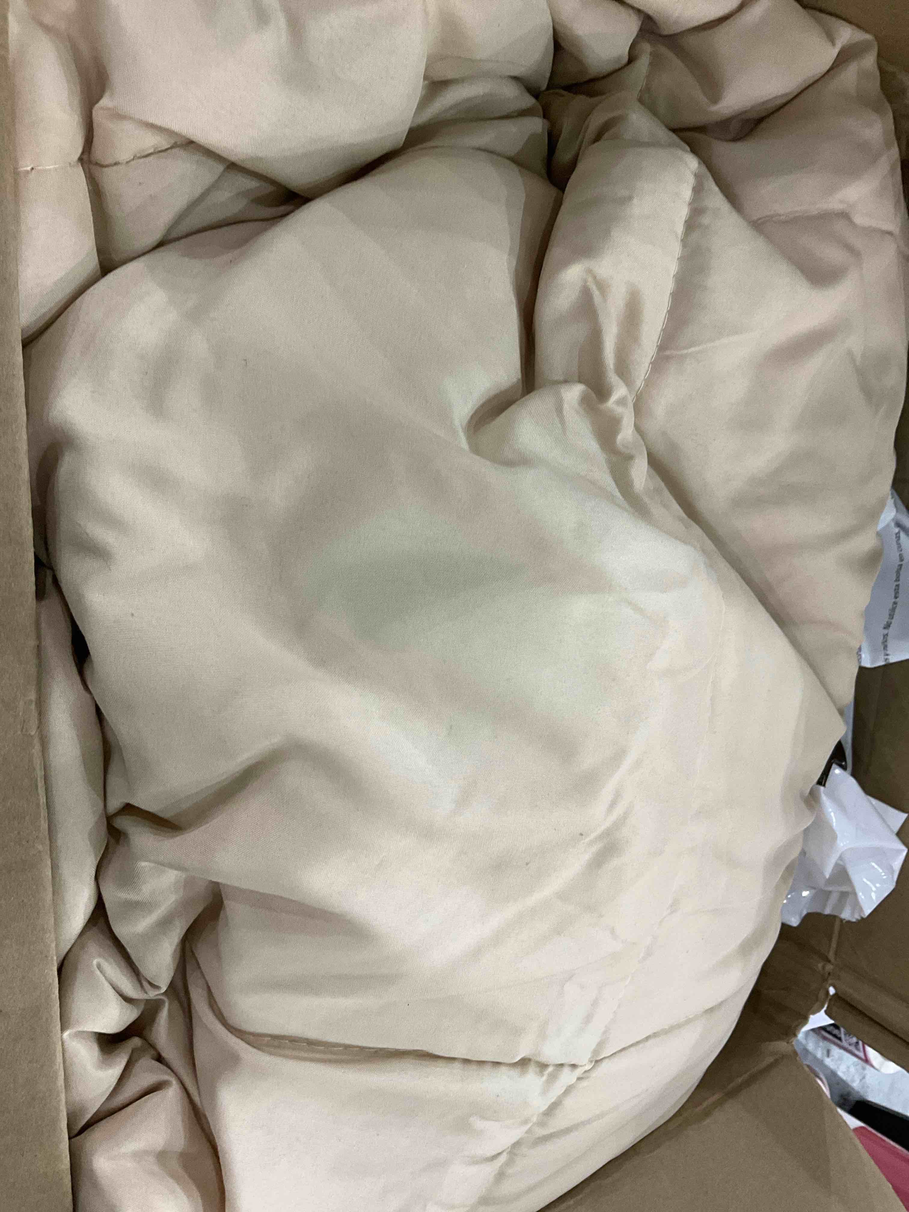 https://s3.amazonaws.com/lotting-images-prod/BargainHunt/EXS01171225_1709125387624.jpeg