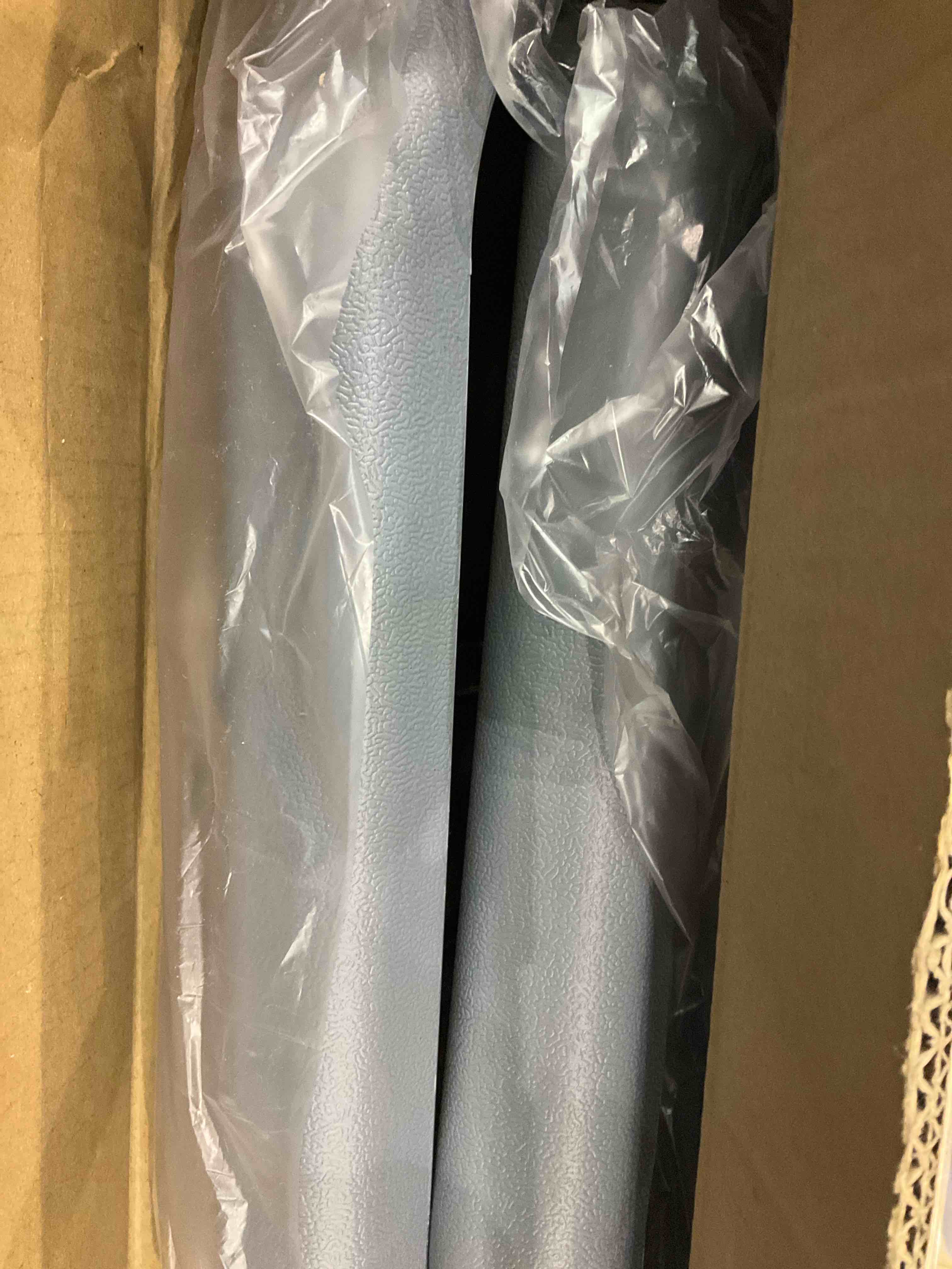 https://s3.amazonaws.com/lotting-images-prod/BargainHunt/EXS01171273_1709139072152.jpeg