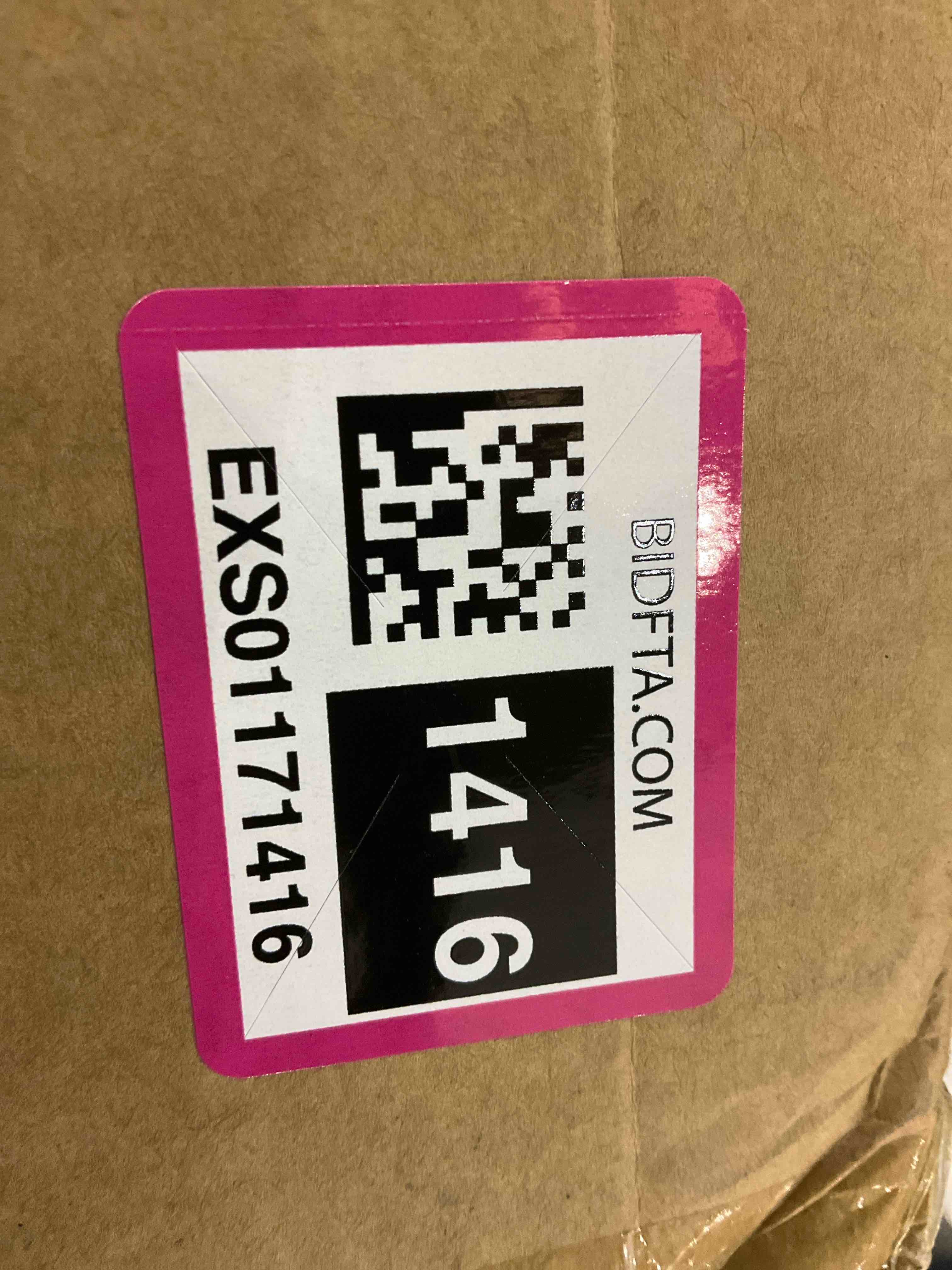 https://s3.amazonaws.com/lotting-images-prod/BargainHunt/EXS01171416_1709318430369.jpeg