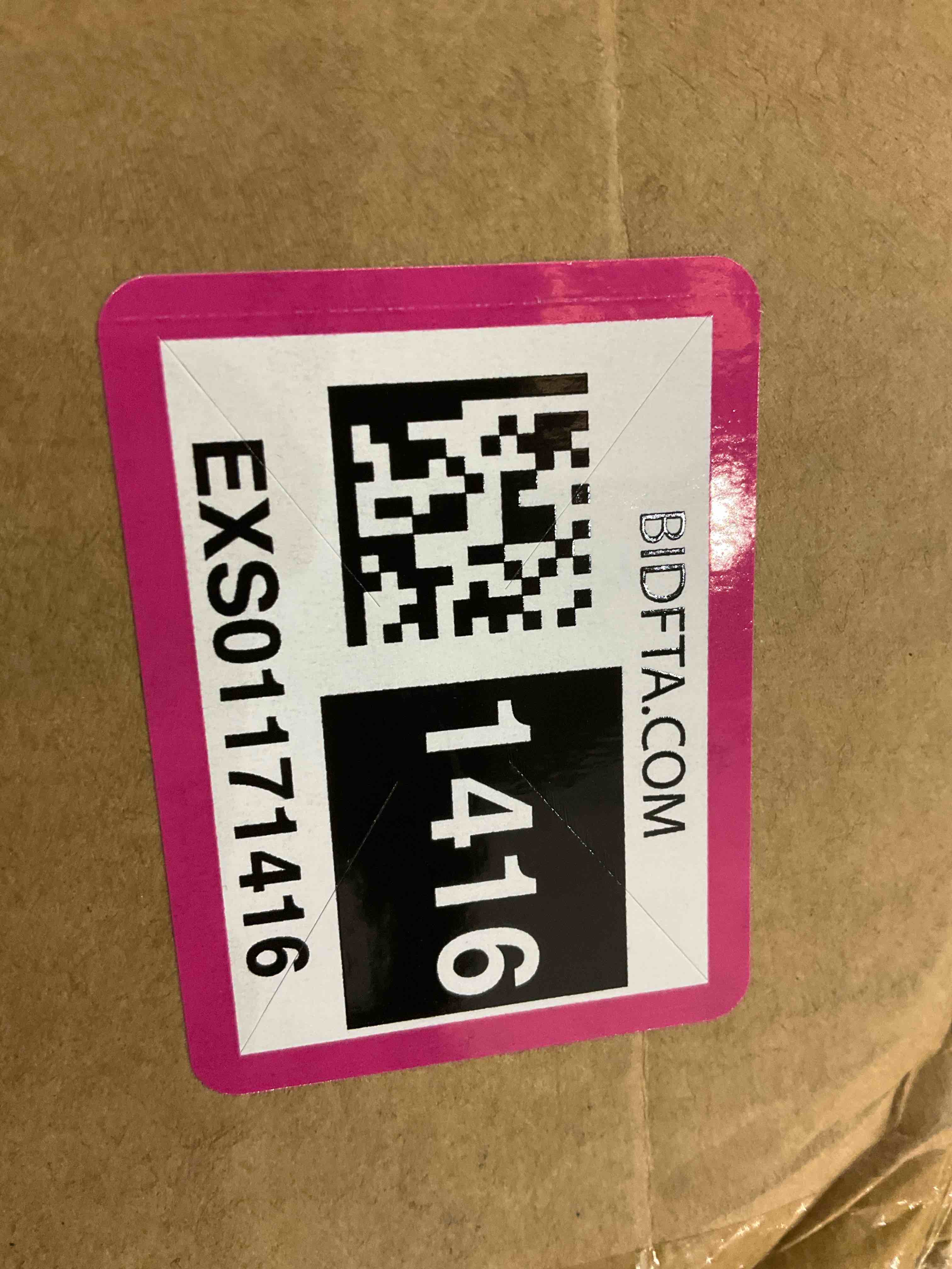 https://s3.amazonaws.com/lotting-images-prod/BargainHunt/EXS01171416_1709318431473.jpeg