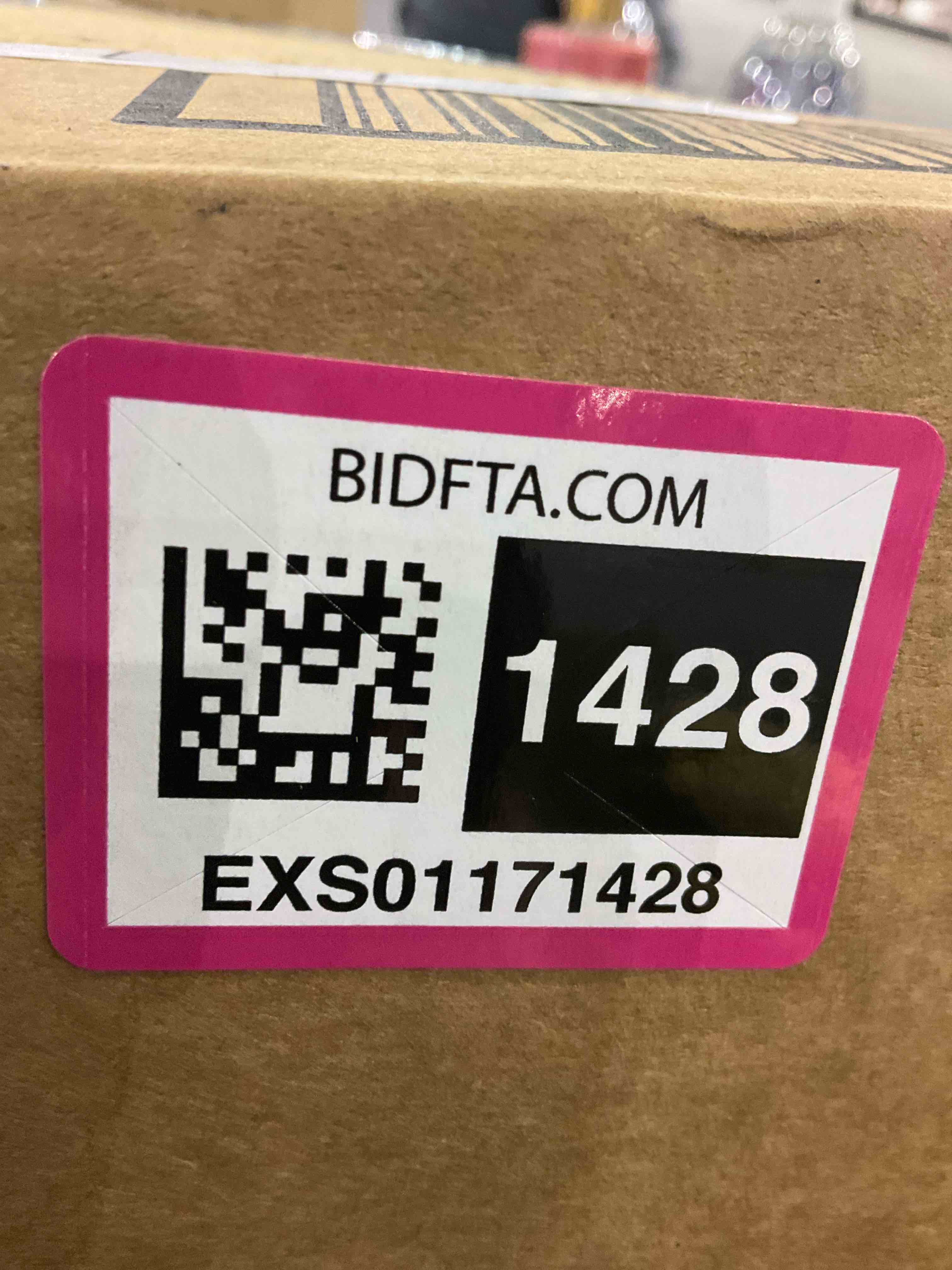 https://s3.amazonaws.com/lotting-images-prod/BargainHunt/EXS01171428_1709323746981.jpeg