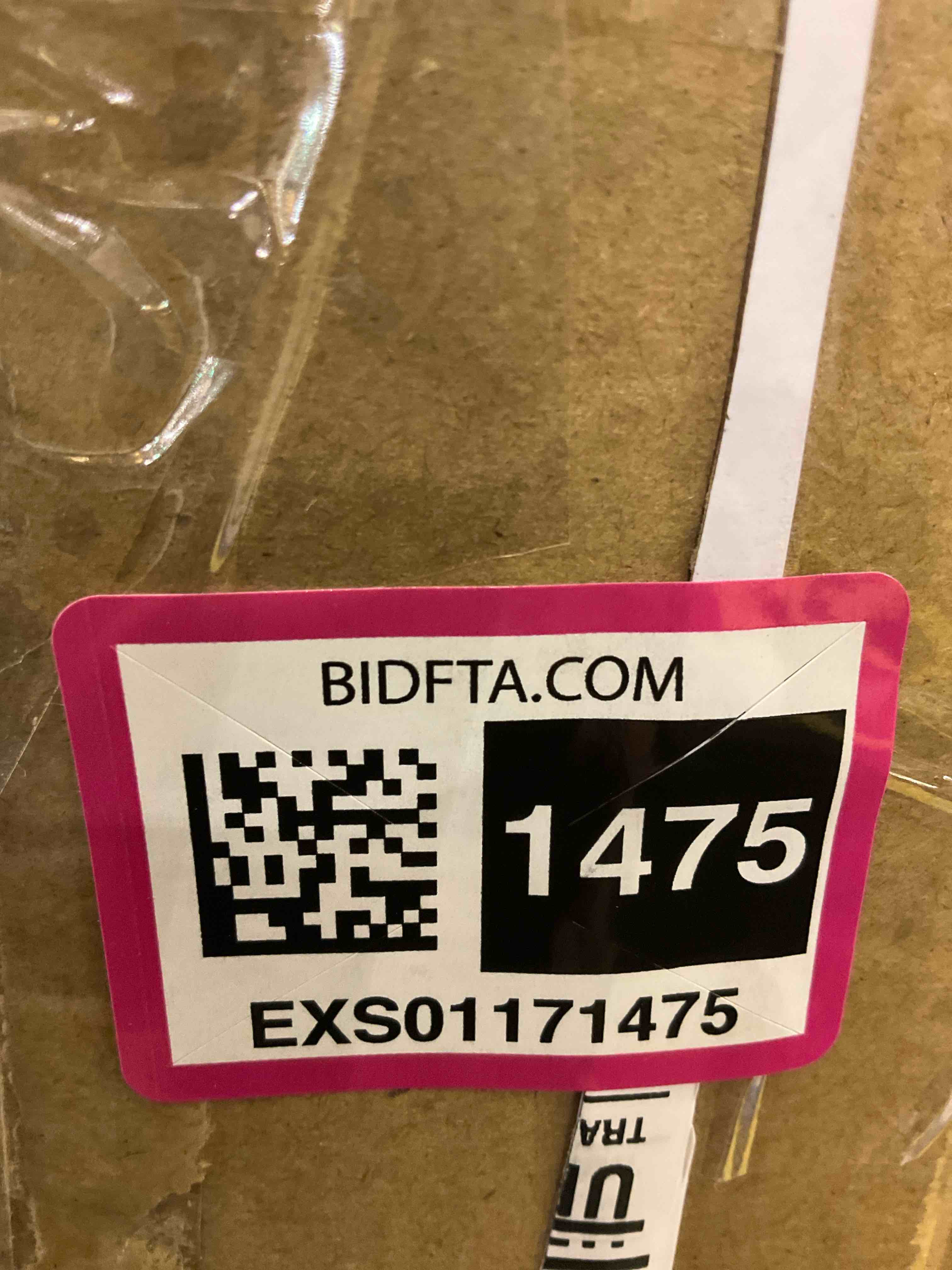 https://s3.amazonaws.com/lotting-images-prod/BargainHunt/EXS01171475_1709577116106.jpeg