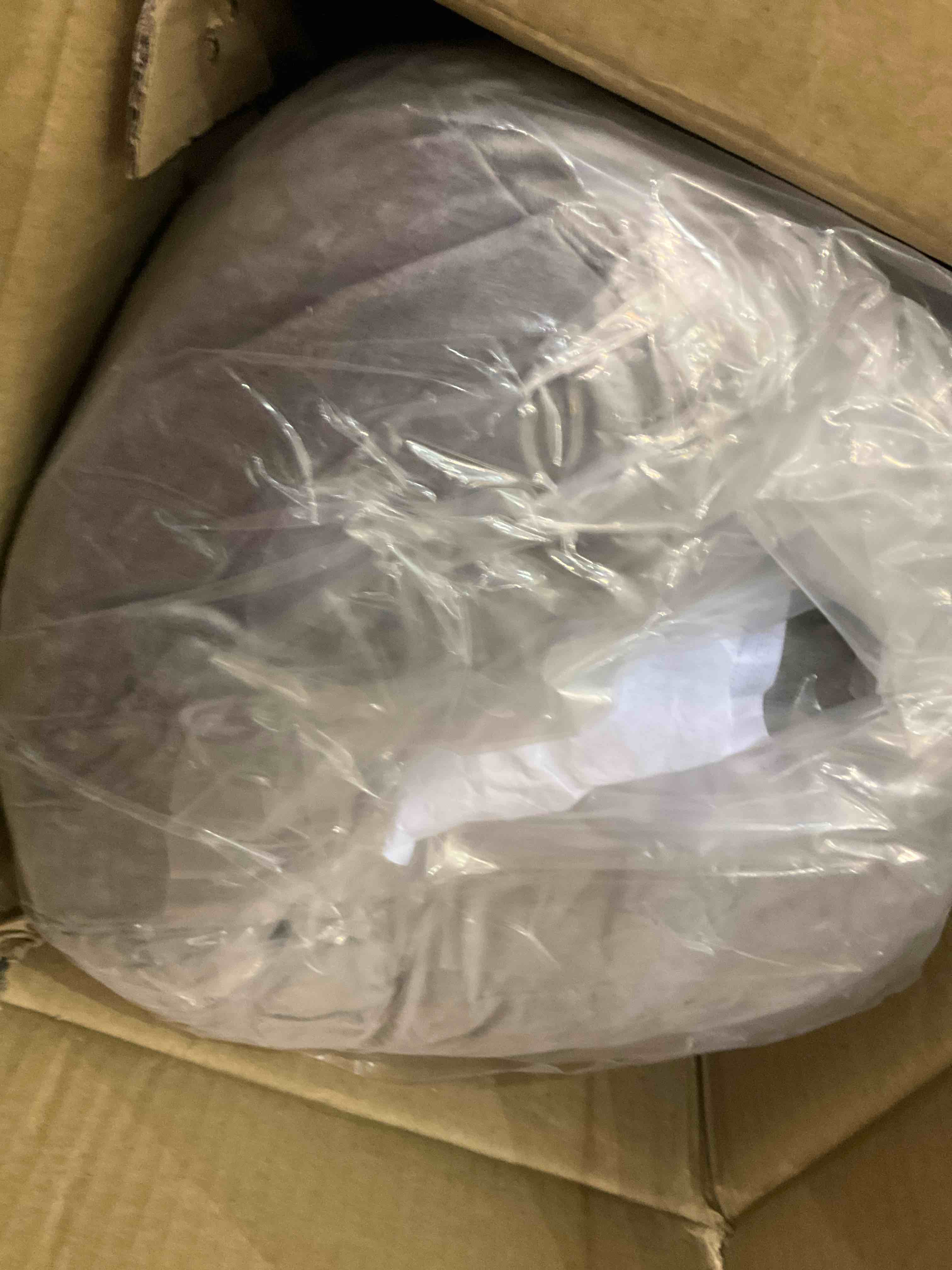 https://s3.amazonaws.com/lotting-images-prod/BargainHunt/EXS01171503_1708614151922.jpeg