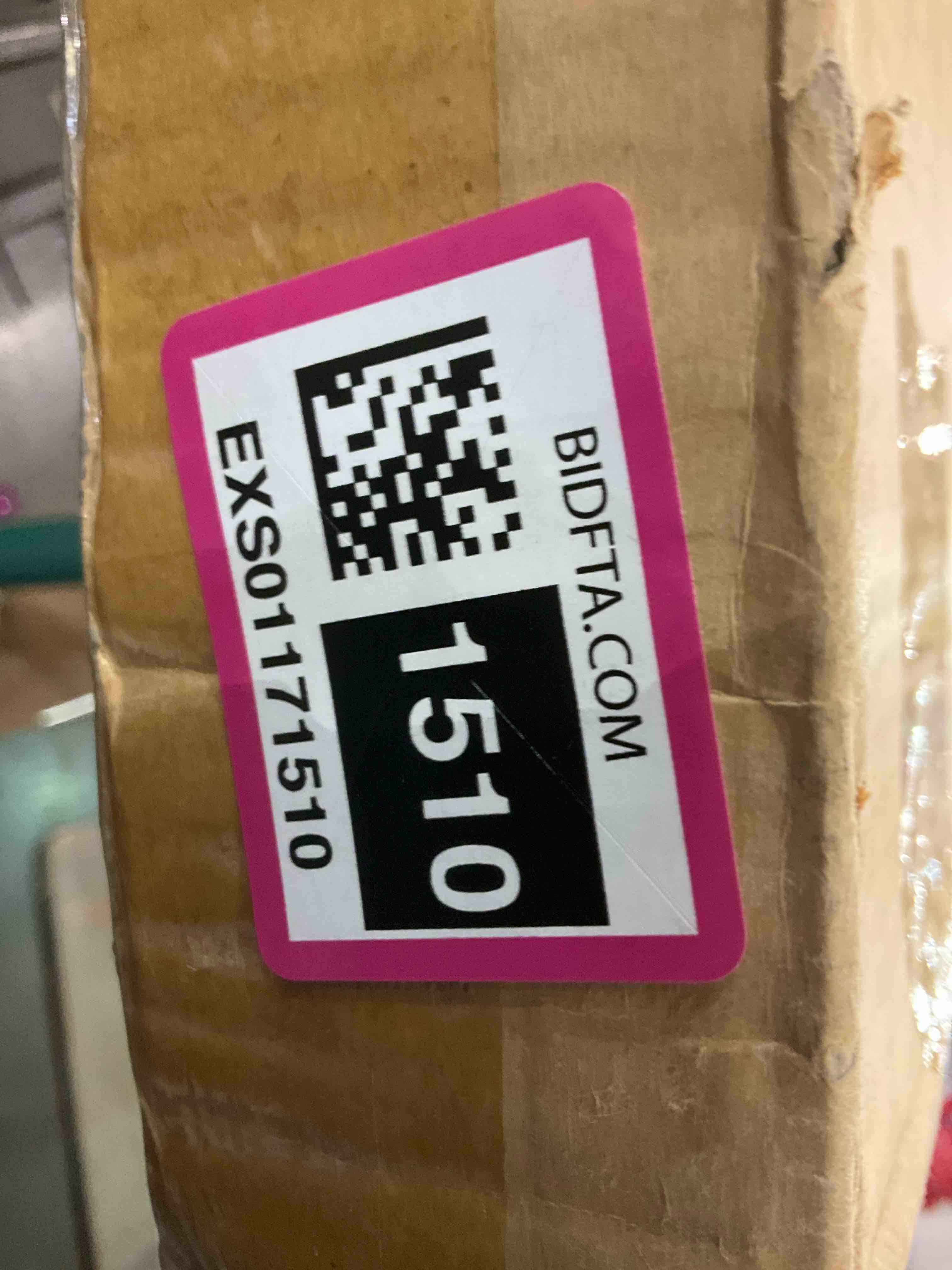 https://s3.amazonaws.com/lotting-images-prod/BargainHunt/EXS01171510_1708617590499.jpeg