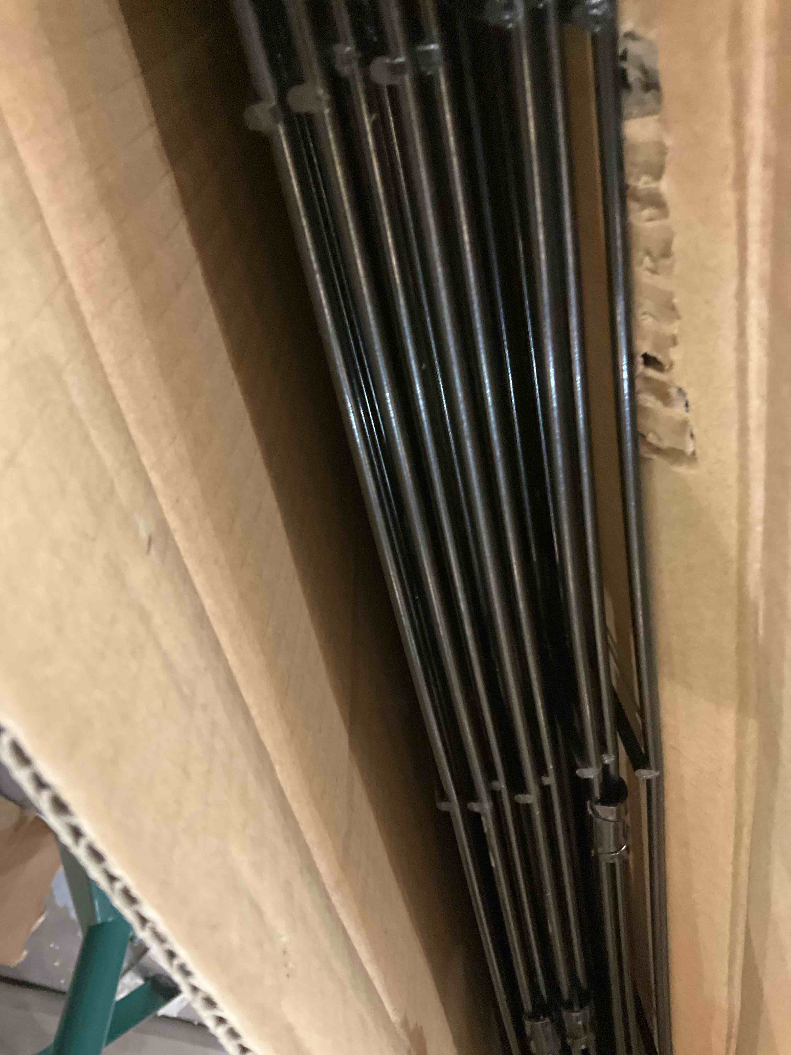 https://s3.amazonaws.com/lotting-images-prod/BargainHunt/EXS01171510_1708617614923.jpeg