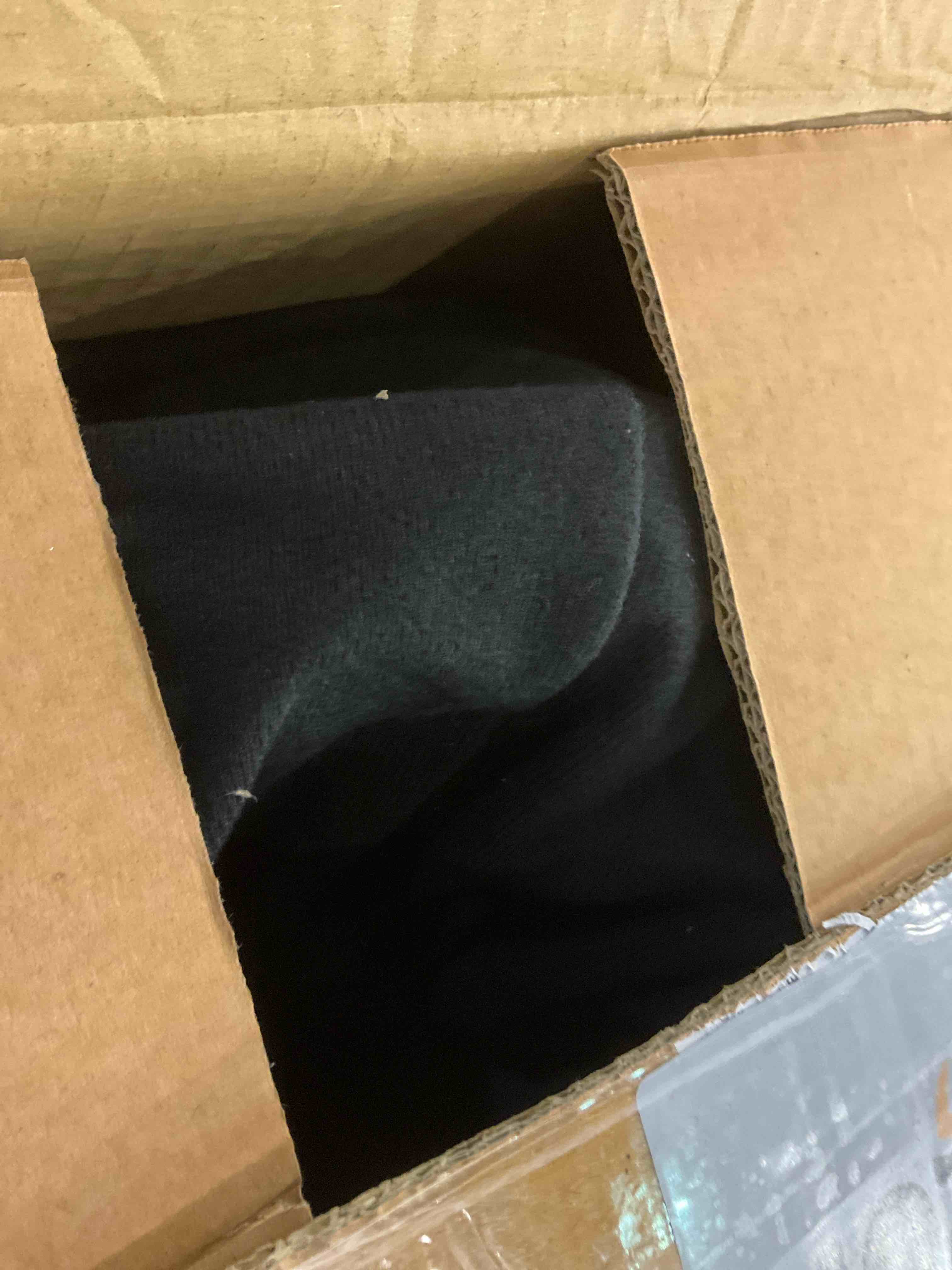 https://s3.amazonaws.com/lotting-images-prod/BargainHunt/EXS01171528_1708627920609.jpeg
