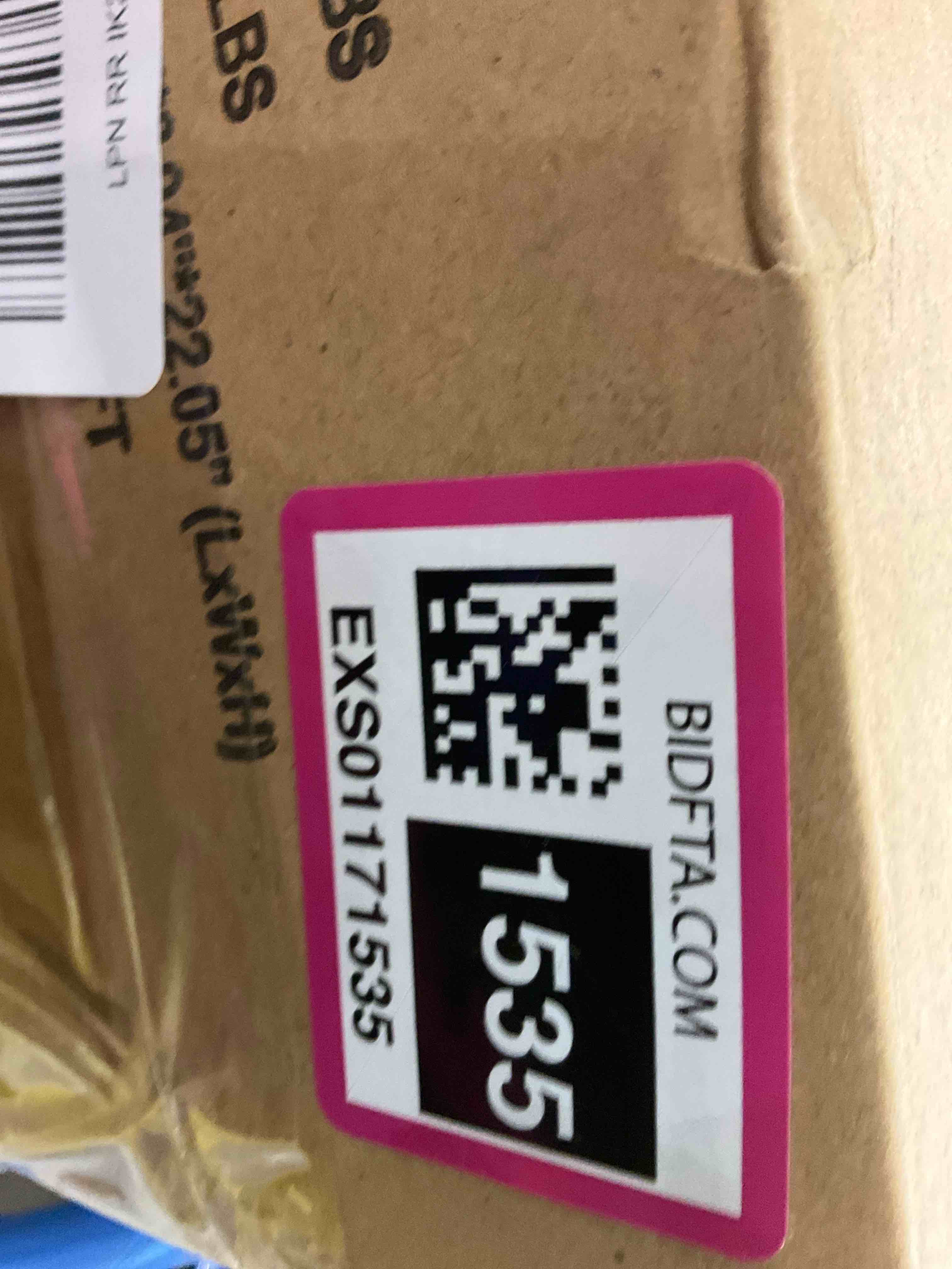 https://s3.amazonaws.com/lotting-images-prod/BargainHunt/EXS01171535_1708615541542.jpeg