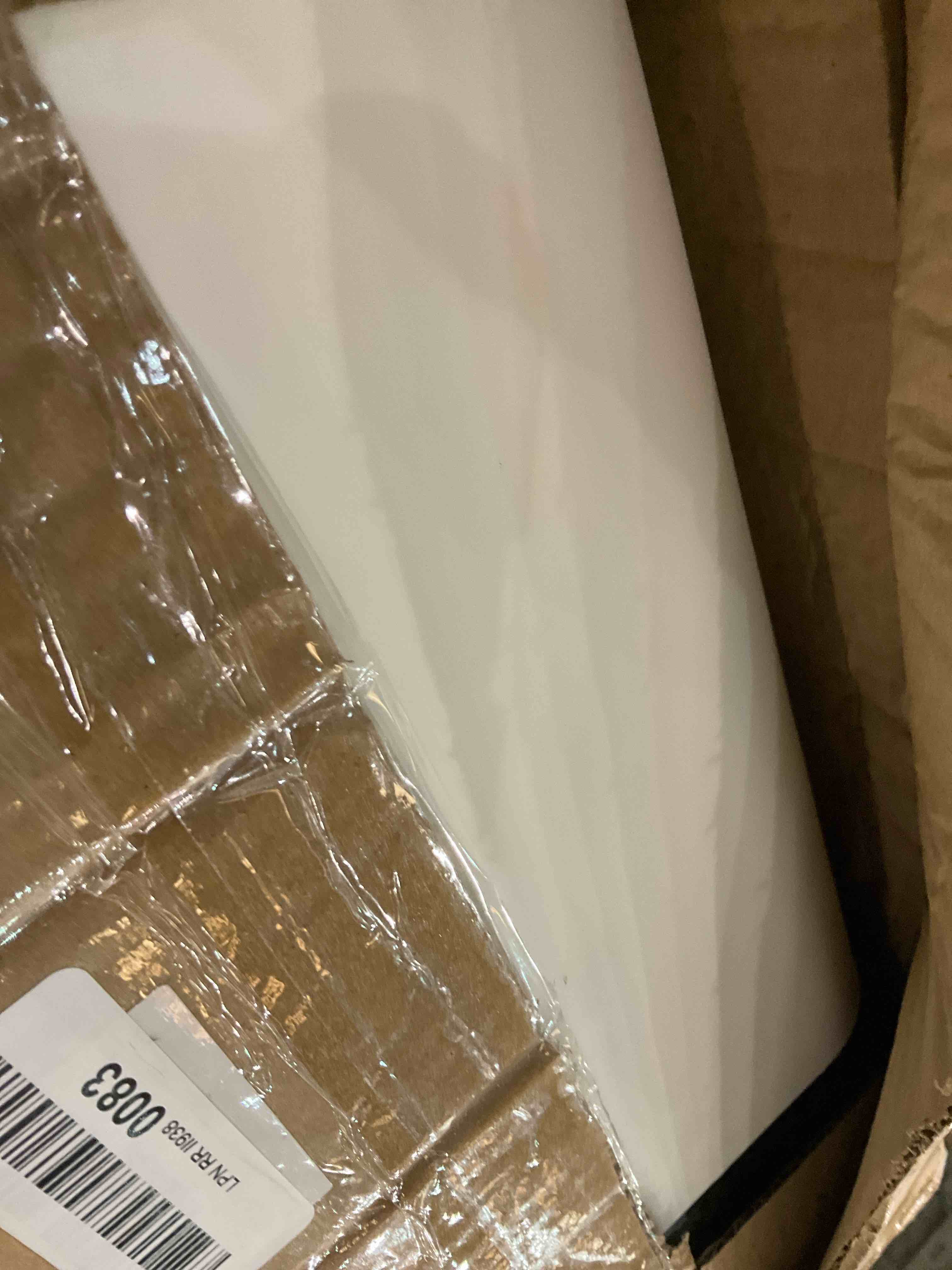 https://s3.amazonaws.com/lotting-images-prod/BargainHunt/EXS01171797_1708712202137.jpeg