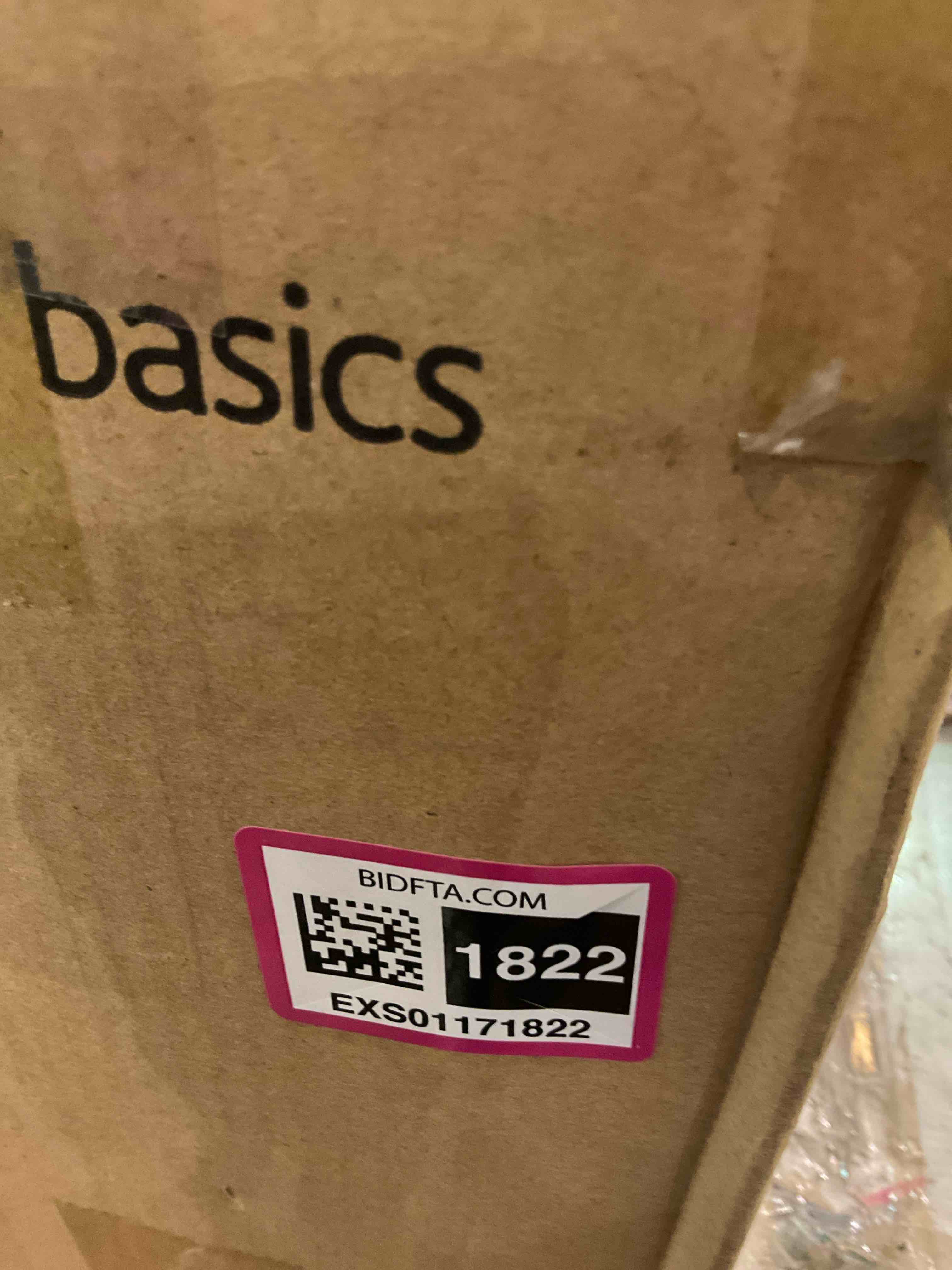 https://s3.amazonaws.com/lotting-images-prod/BargainHunt/EXS01171822_1708713761536.jpeg