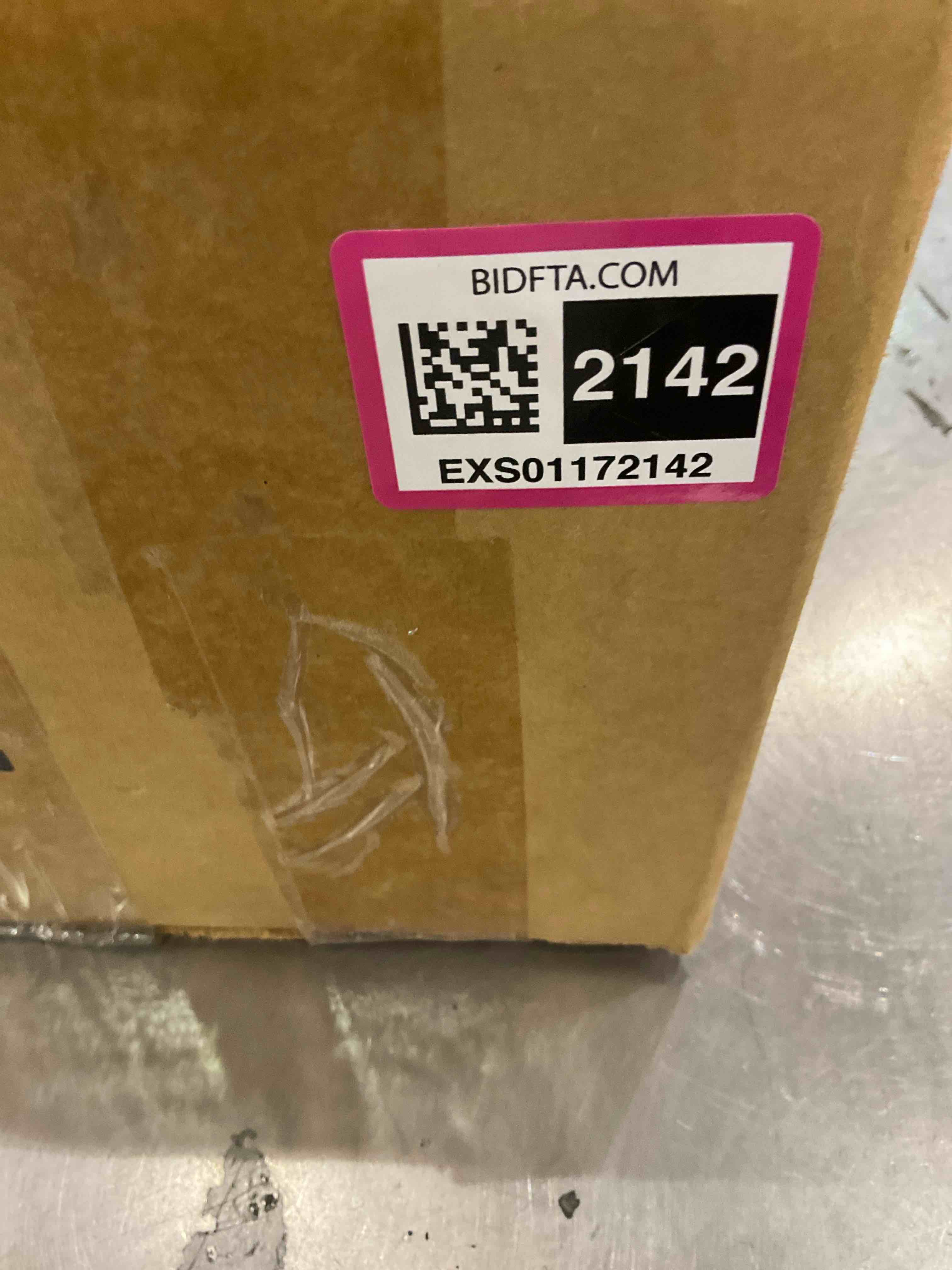 https://s3.amazonaws.com/lotting-images-prod/BargainHunt/EXS01172142_1709049912362.jpeg