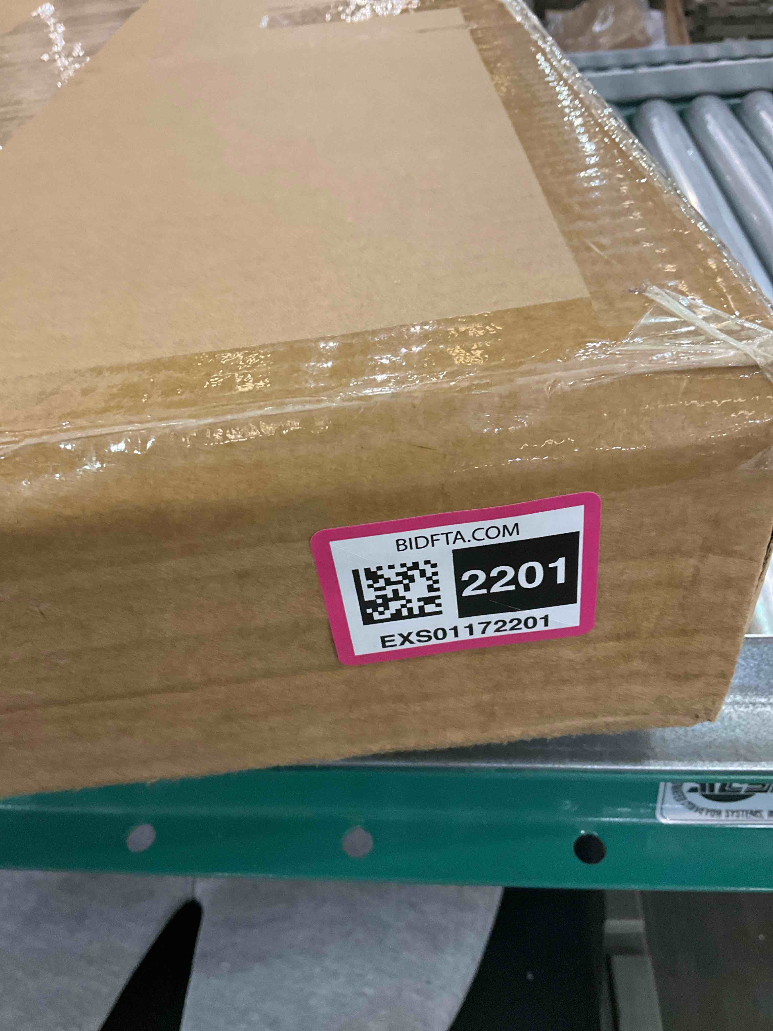 https://s3.amazonaws.com/lotting-images-prod/BargainHunt/EXS01172201_1709064587294.jpeg