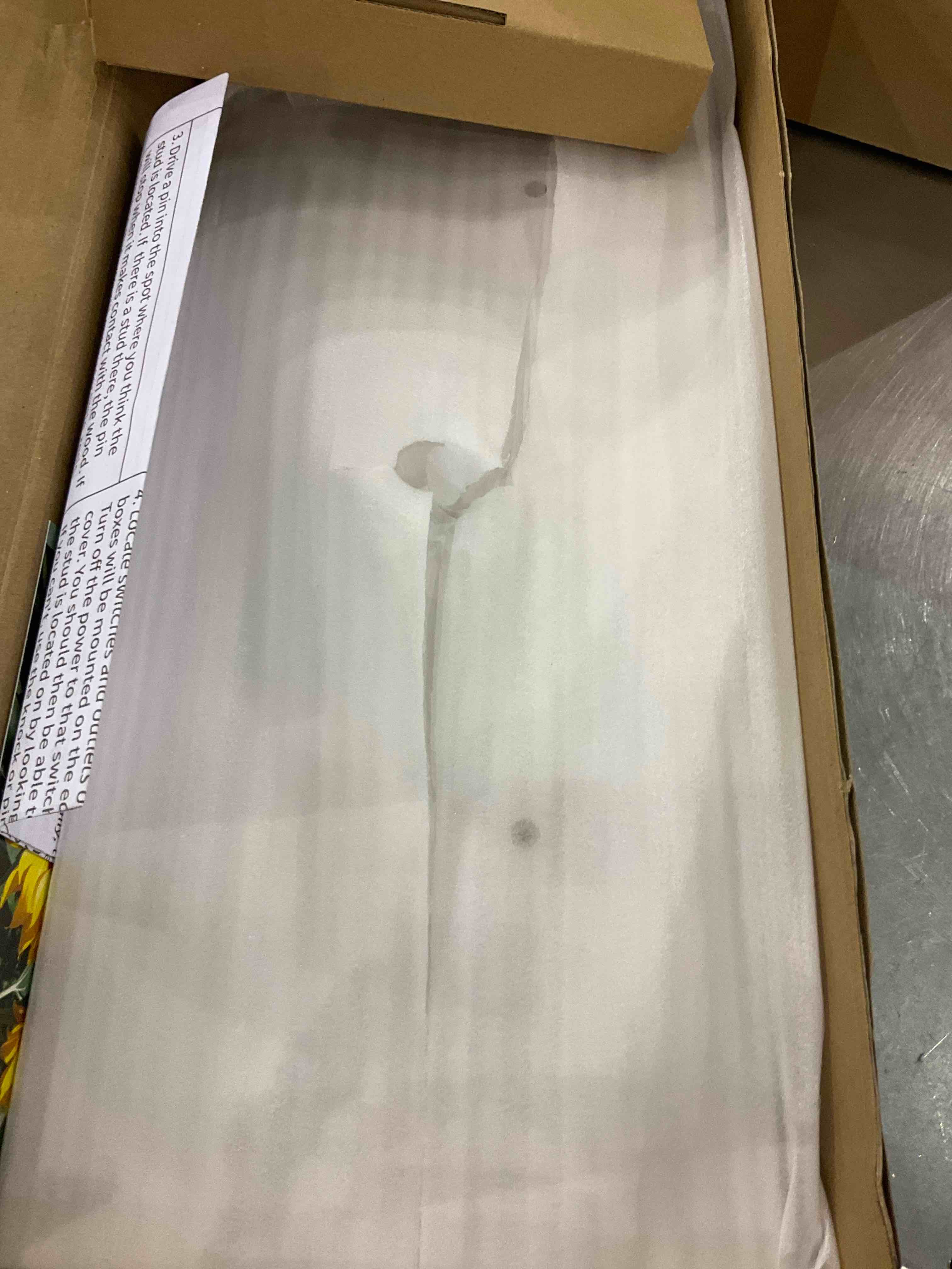 https://s3.amazonaws.com/lotting-images-prod/BargainHunt/EXS01172251_1709131093619.jpeg