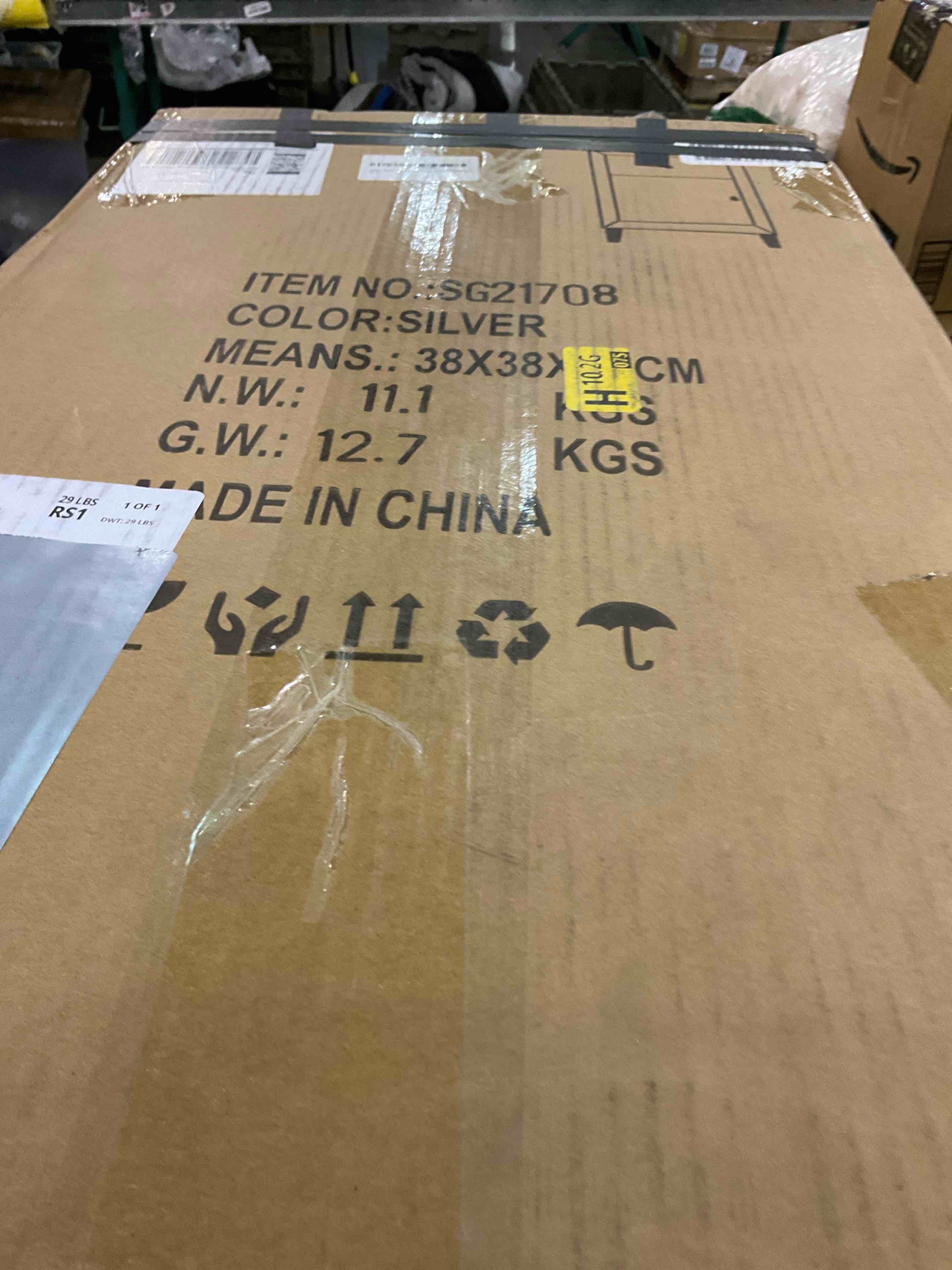https://s3.amazonaws.com/lotting-images-prod/BargainHunt/EXS01172339_1709212561798.jpeg