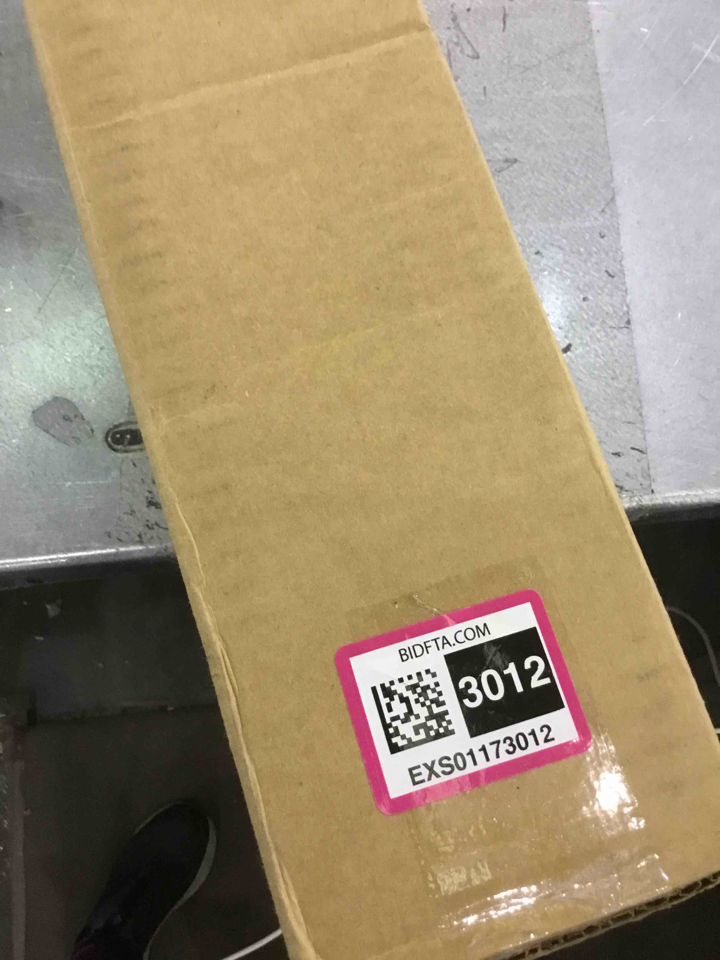 https://s3.amazonaws.com/lotting-images-prod/BargainHunt/EXS01173012_1707488930691.jpeg
