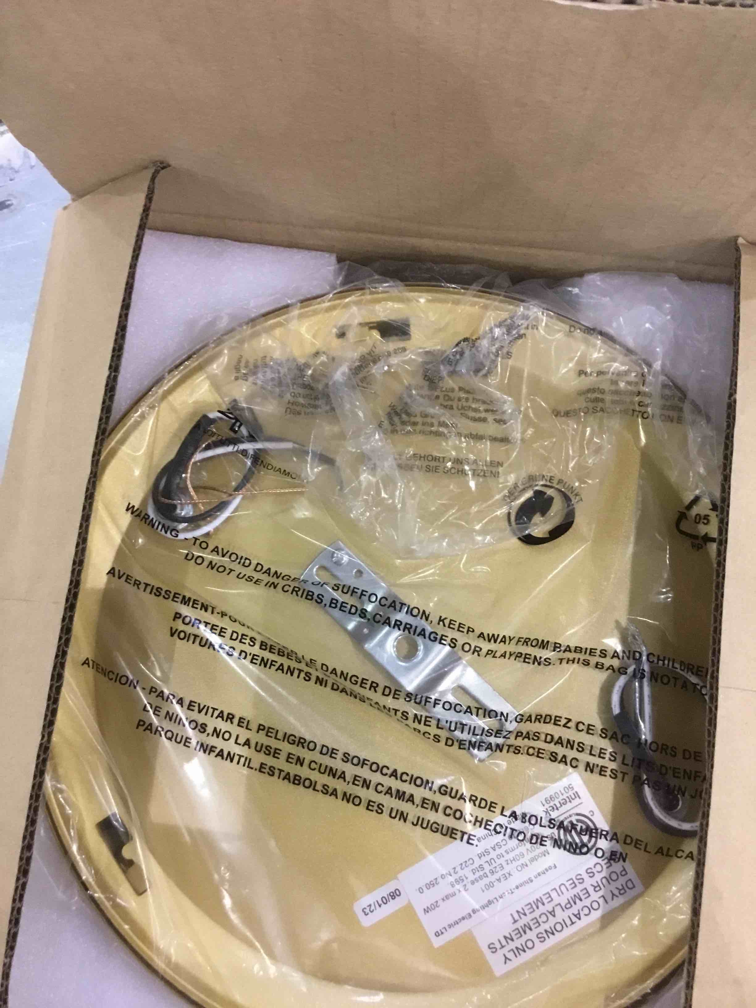 https://s3.amazonaws.com/lotting-images-prod/BargainHunt/EXS01173115_1707507720833.jpeg